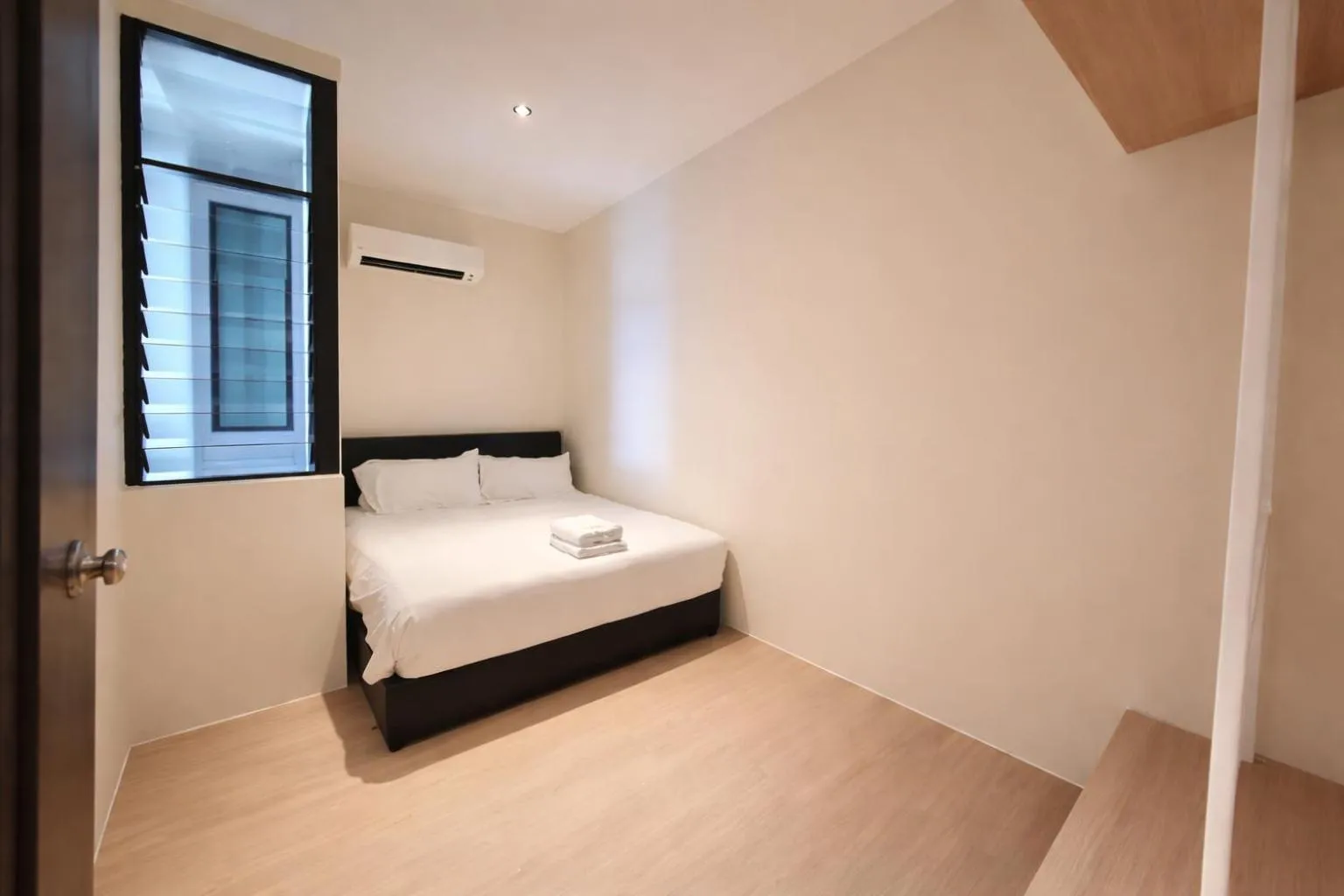 Bedroom, Bed in Roxy Hotel & Apartments