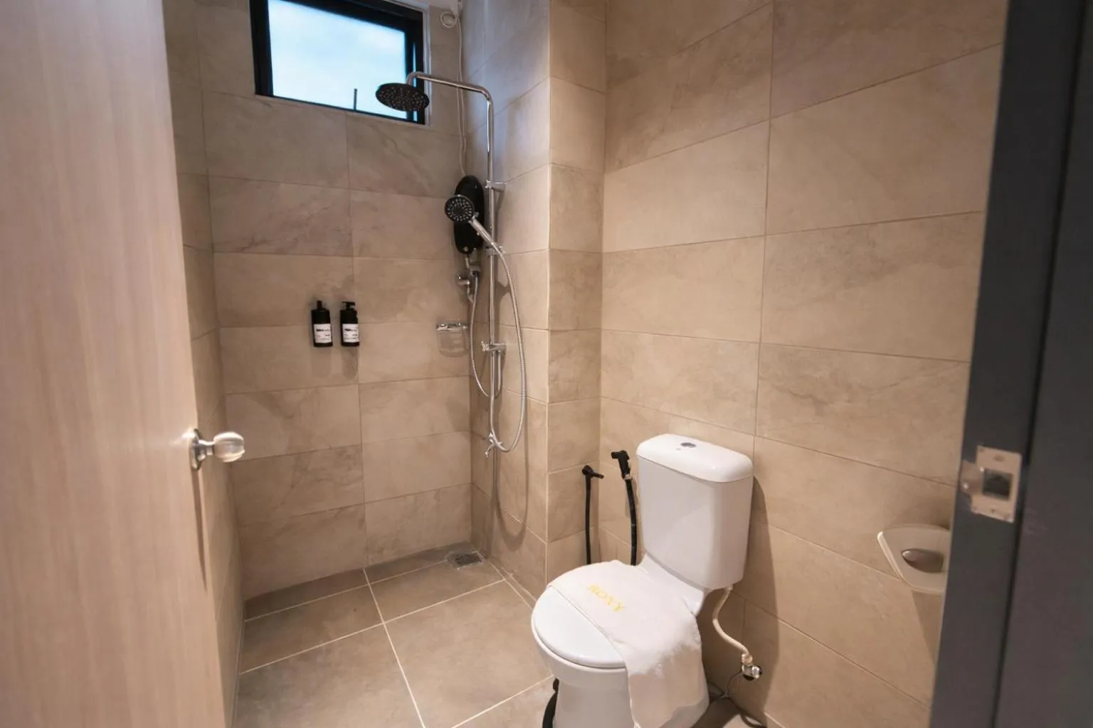 Bathroom in Roxy Hotel & Apartments