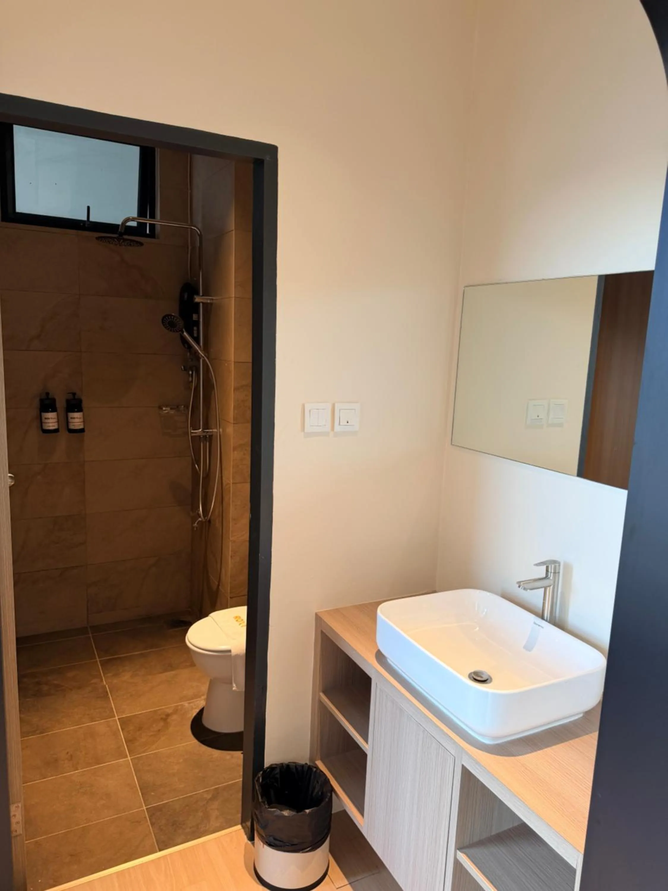 Shower in Roxy Hotel & Apartments