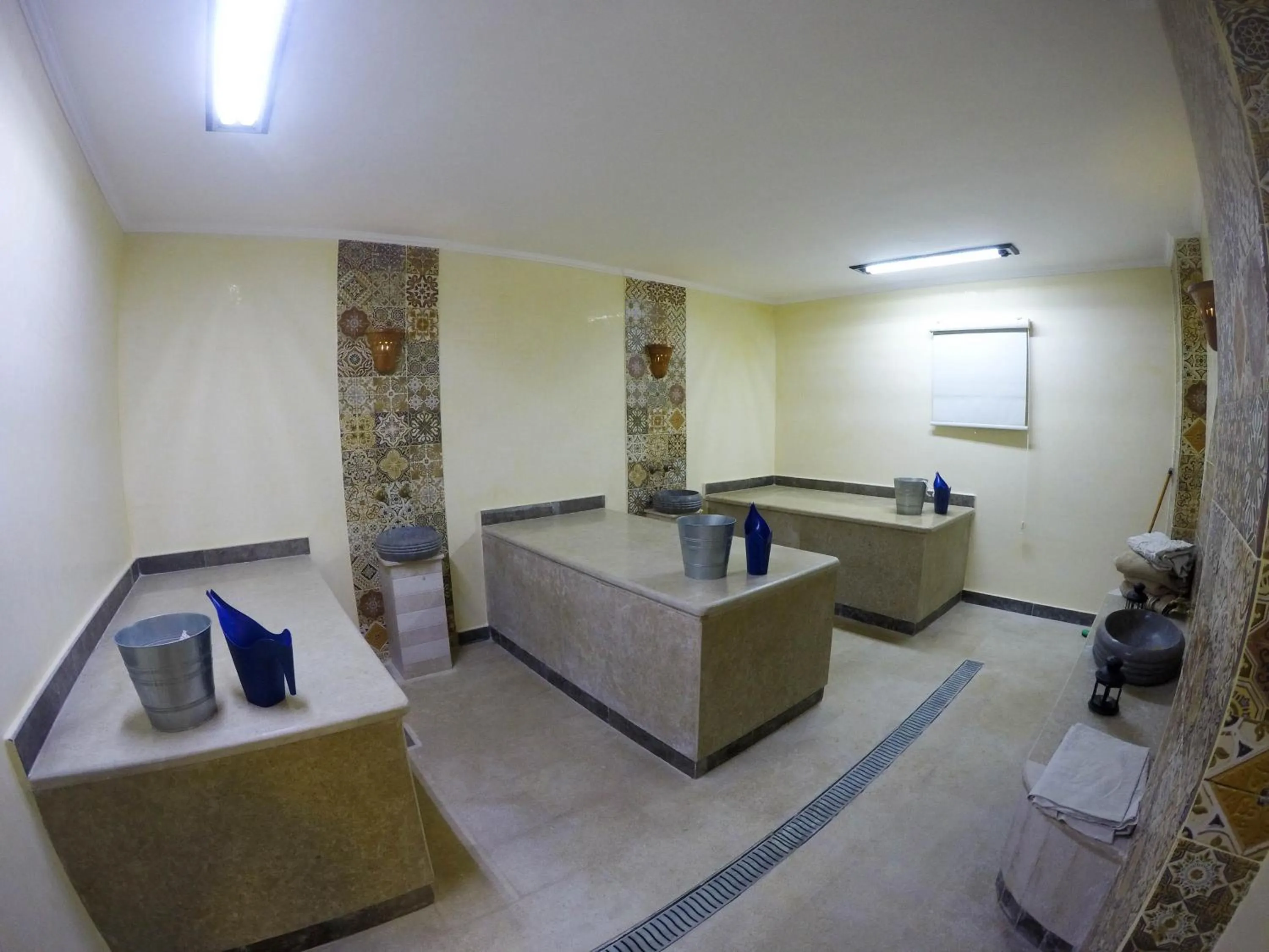 Lagoonie Lodge & Beach