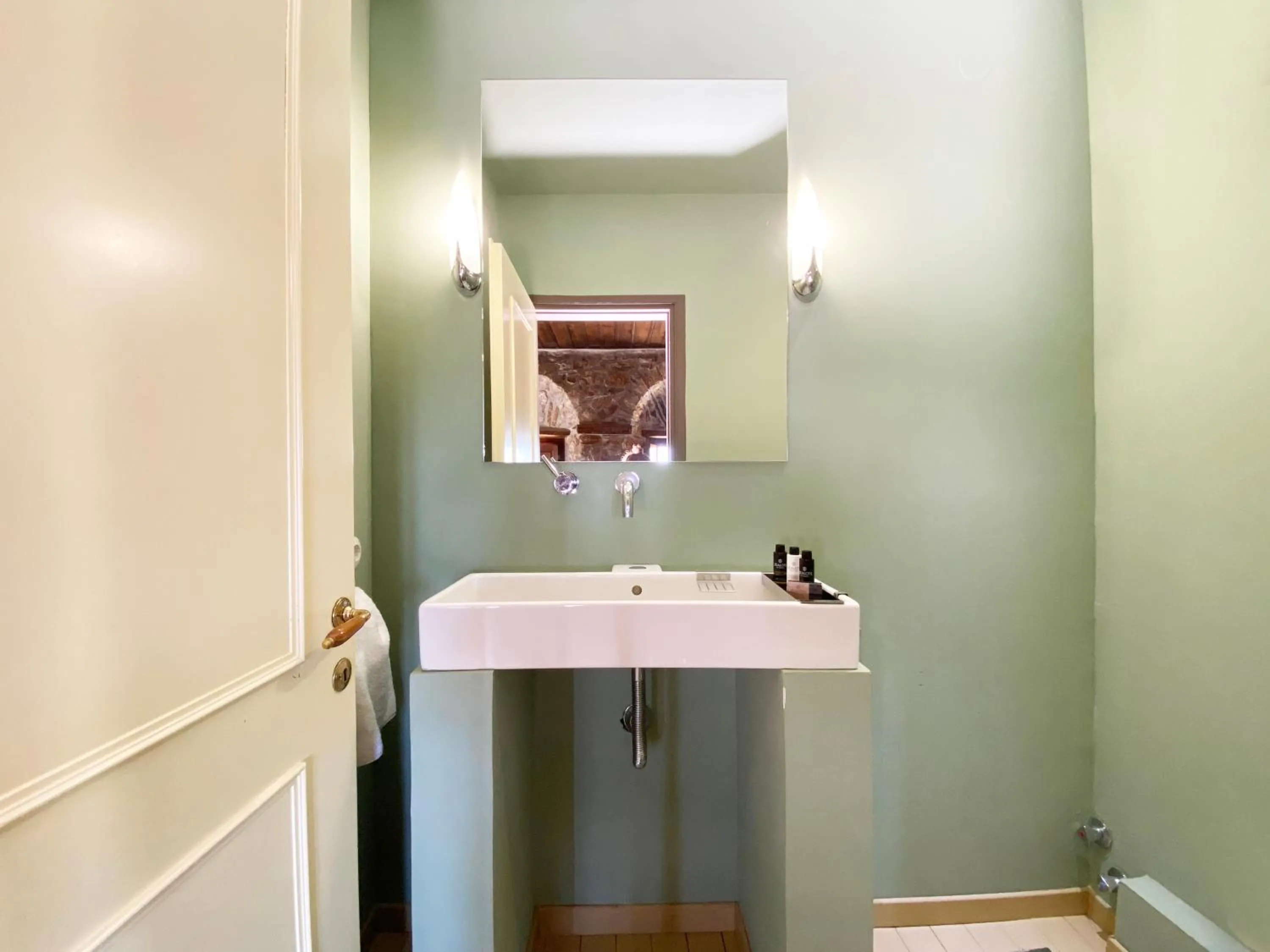 Archontika Karamarlis