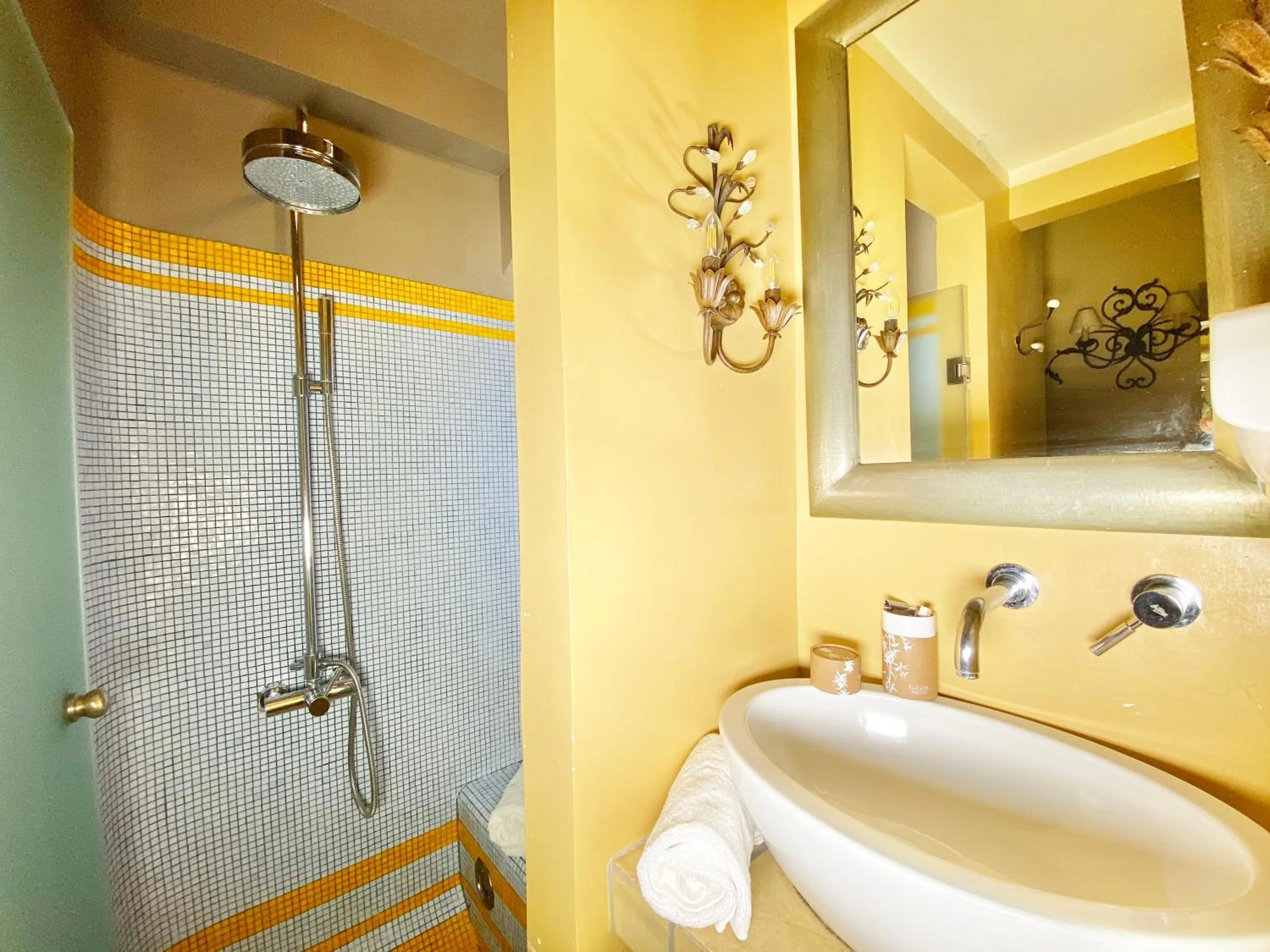 Archontika Karamarlis