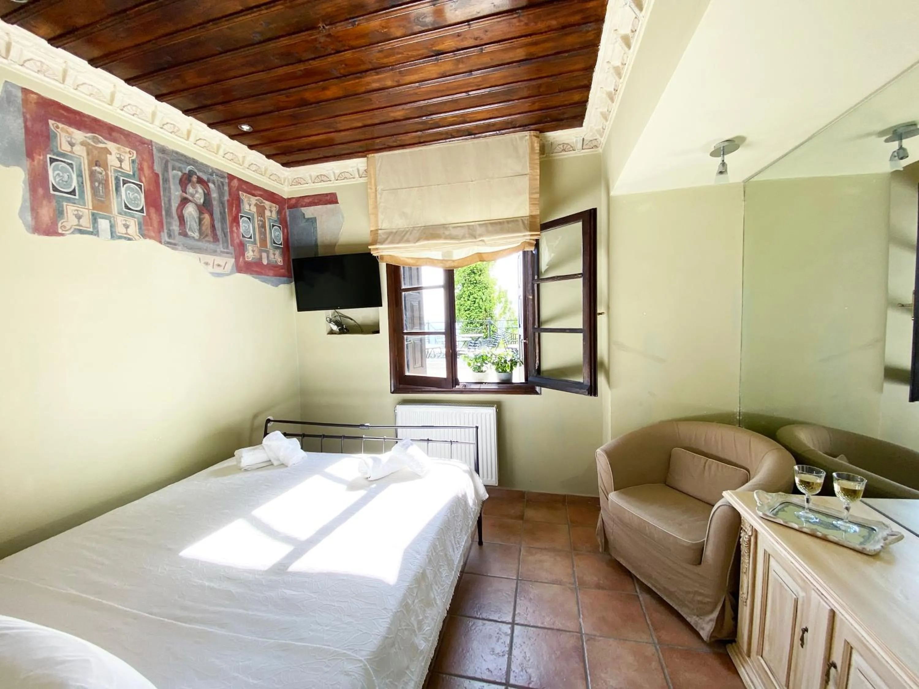 Bed in Archontika Karamarlis