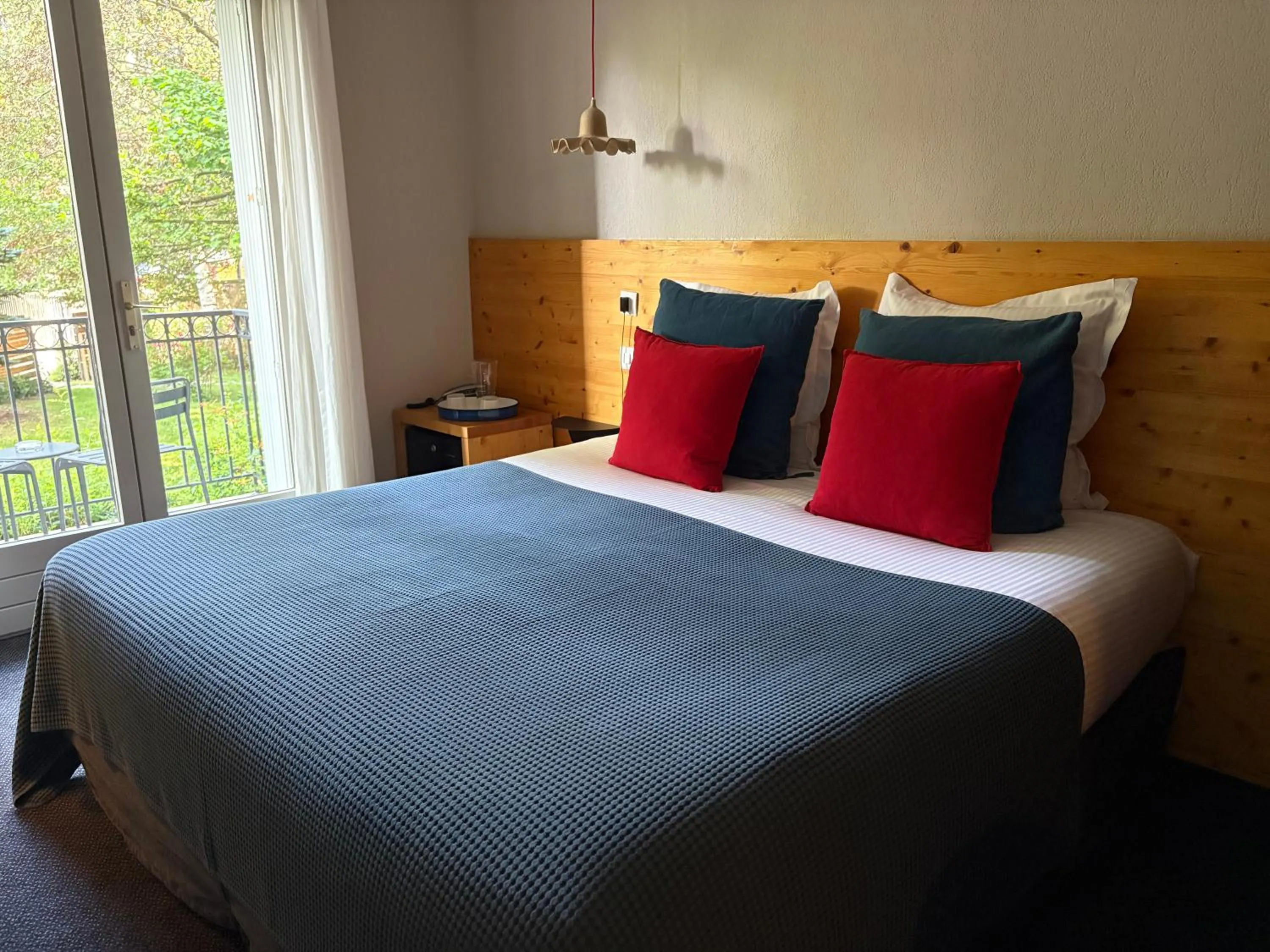 Bed in Hotel Spa Azteca Barcelonnette