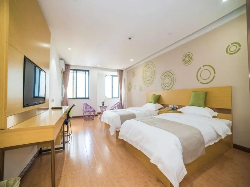 Bed in GreenTree Inn Zhejiang Ningbo District Huashan Road And Huanghe Road Express Hotel