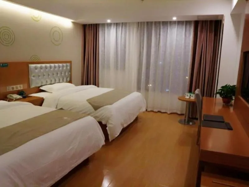 GreenTree Inn Anhui Fuyang Yingzhou district Positive base capital Business Hotel