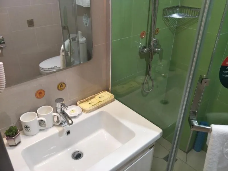 GreenTree Inn Henan Shangqiu Liangyuan District Railway Station Express Hotel