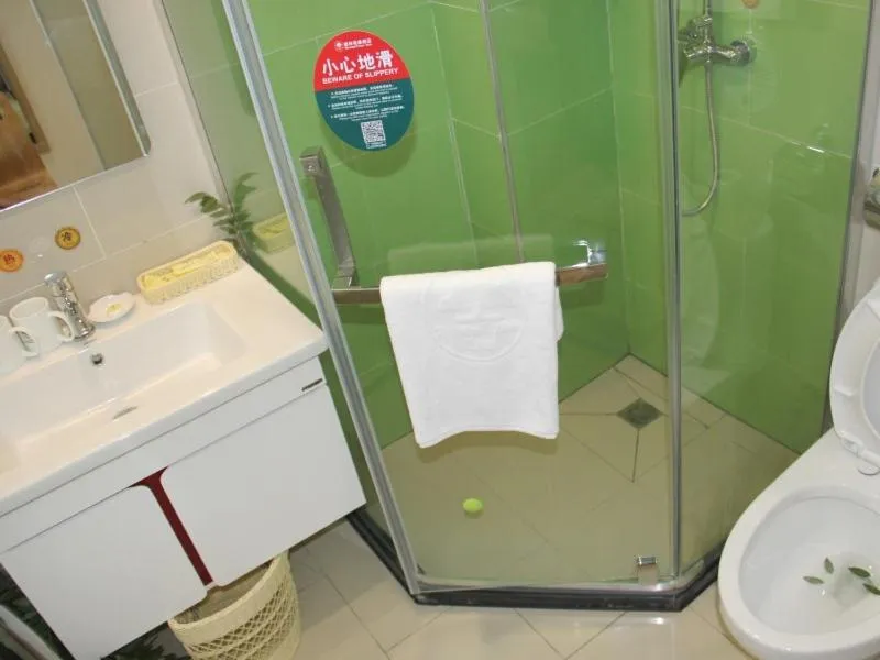 GreenTree Inn Henan Shangqiu Liangyuan District Railway Station Express Hotel