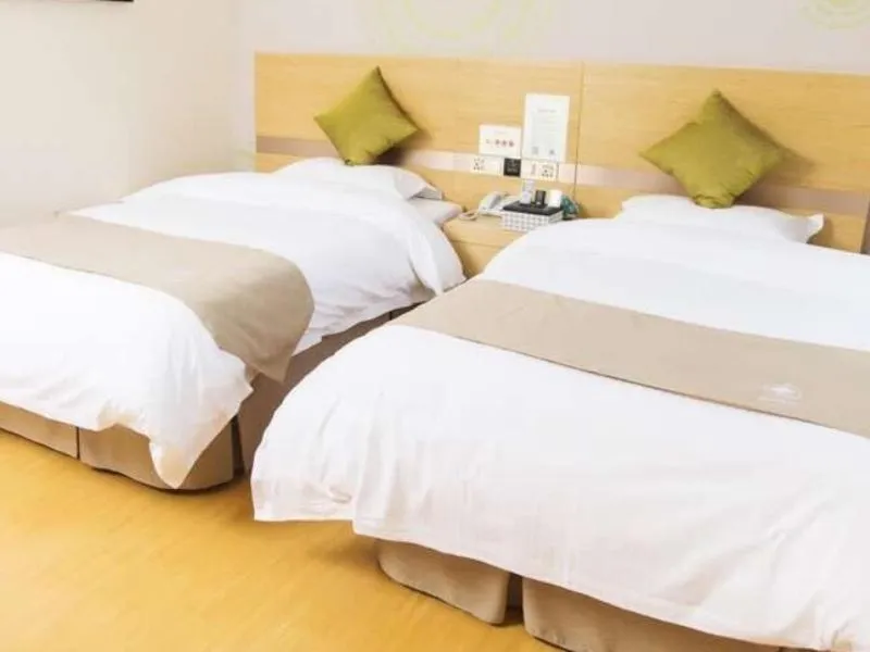 Bed in GreenTree Inn Jiangsu Yancheng Dafeng port Sea world Hotel