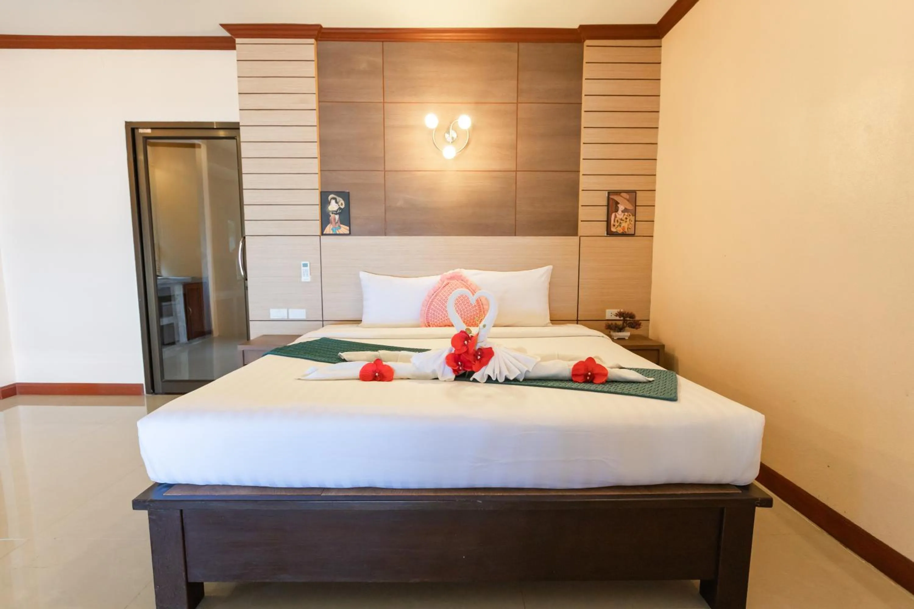 Bed in Dream Team Beach Resort