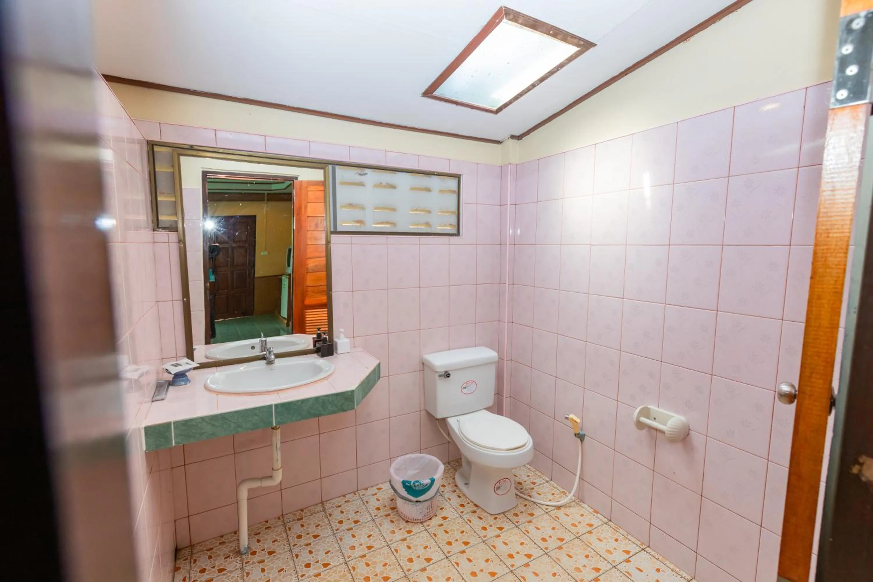 Toilet in Dream Team Beach Resort