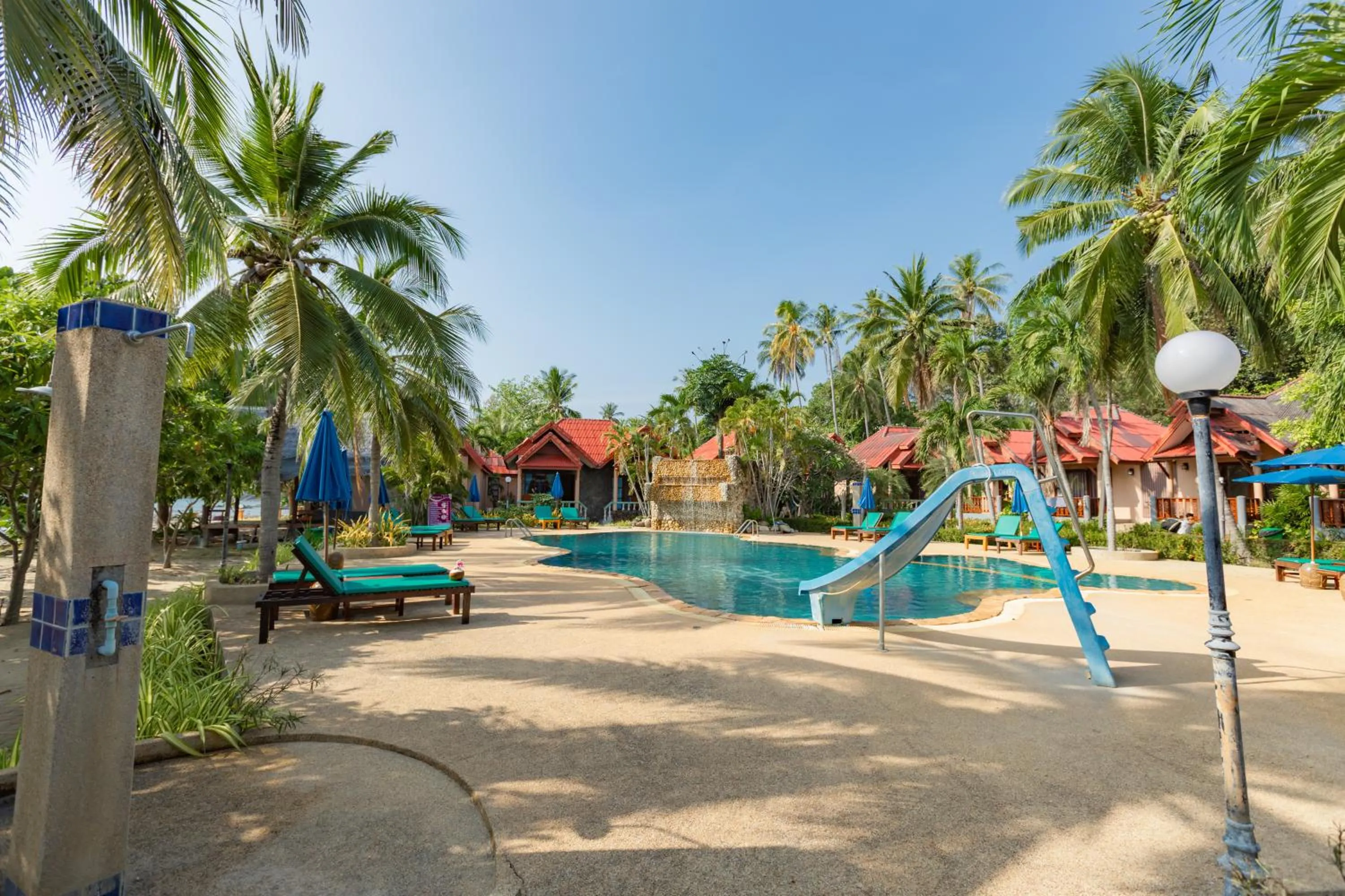Pool view in Dream Team Beach Resort