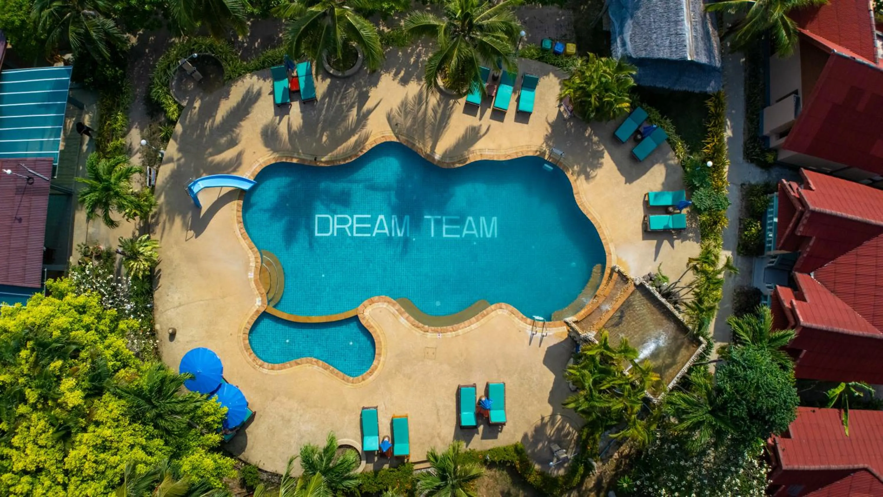Pool view in Dream Team Beach Resort
