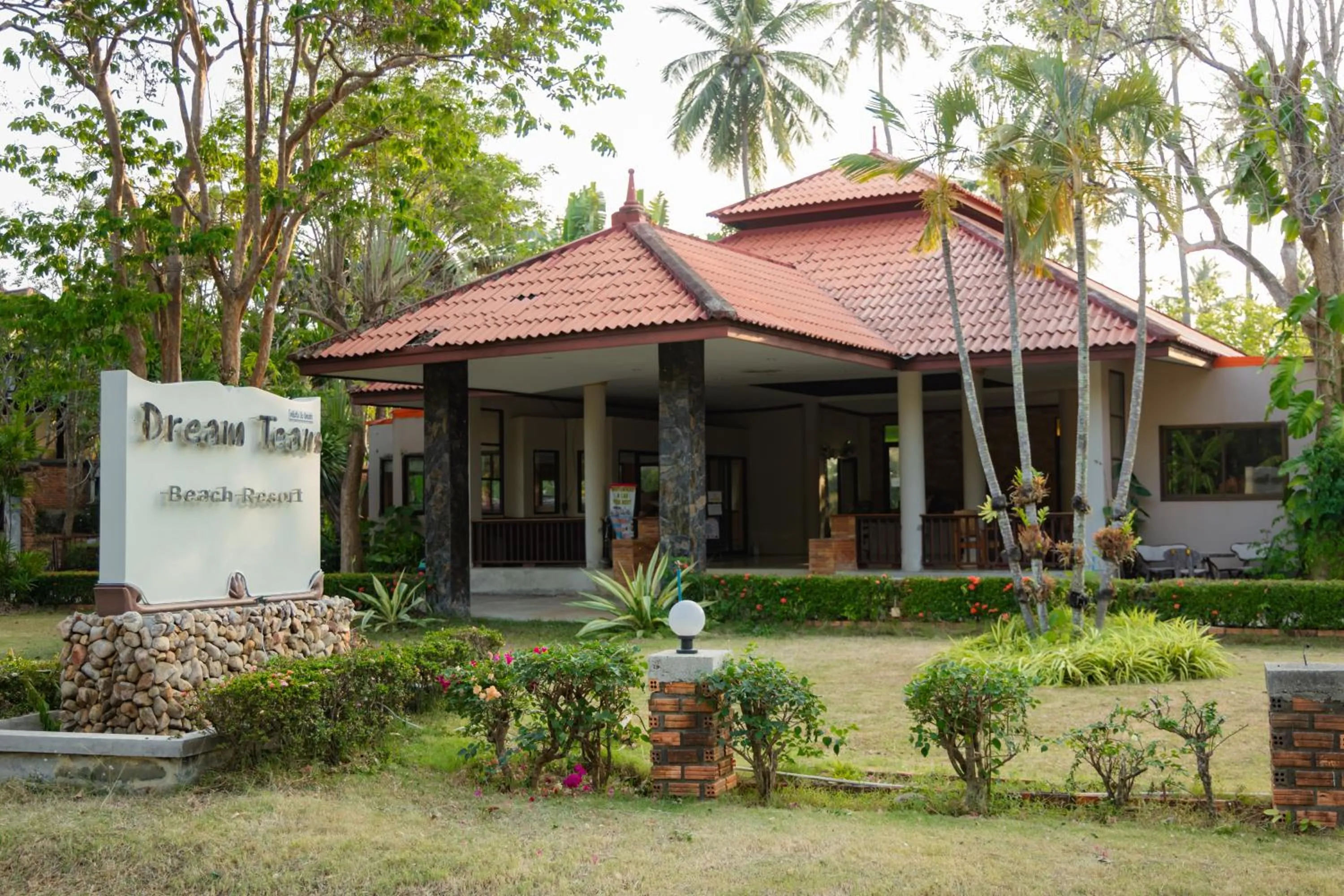 Lobby or reception in Dream Team Beach Resort