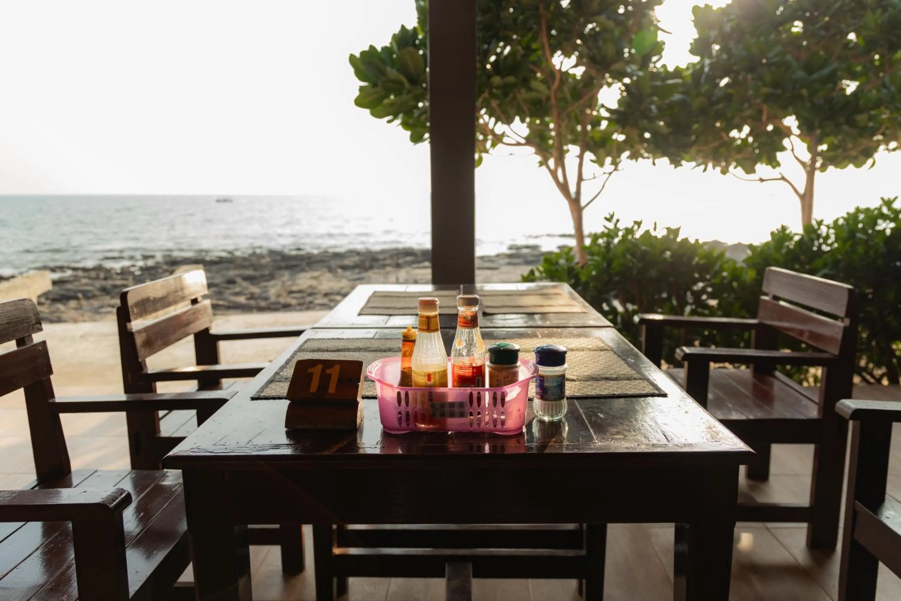 Restaurant/places to eat in Dream Team Beach Resort