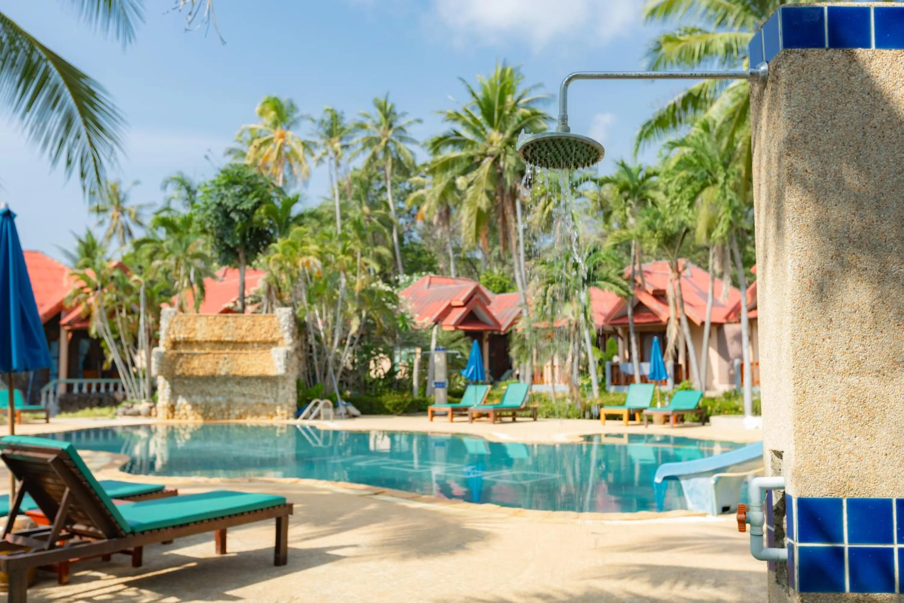 Pool view in Dream Team Beach Resort