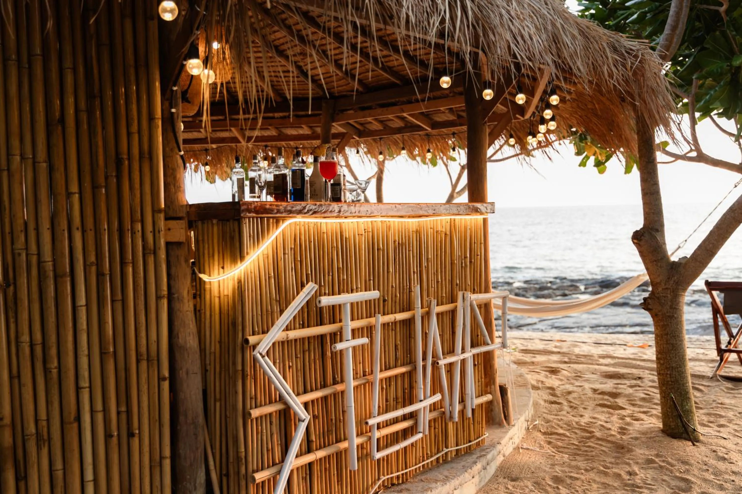 Lounge or bar in Dream Team Beach Resort