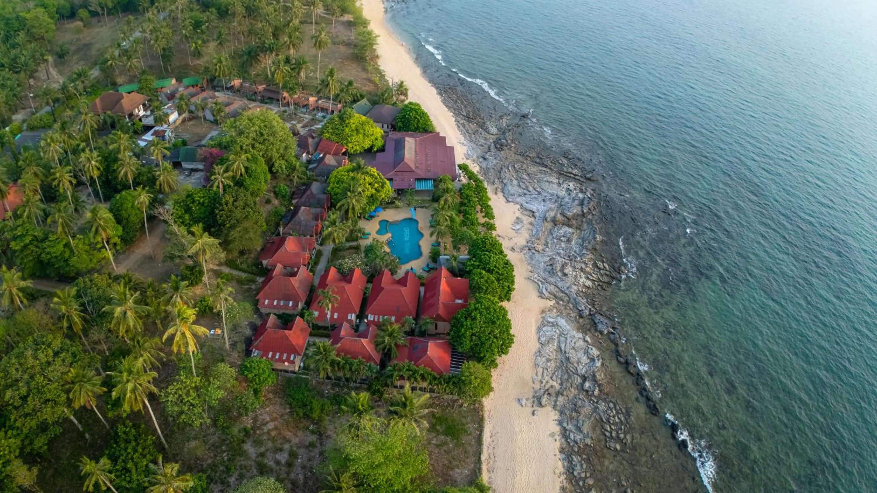 Property building in Dream Team Beach Resort