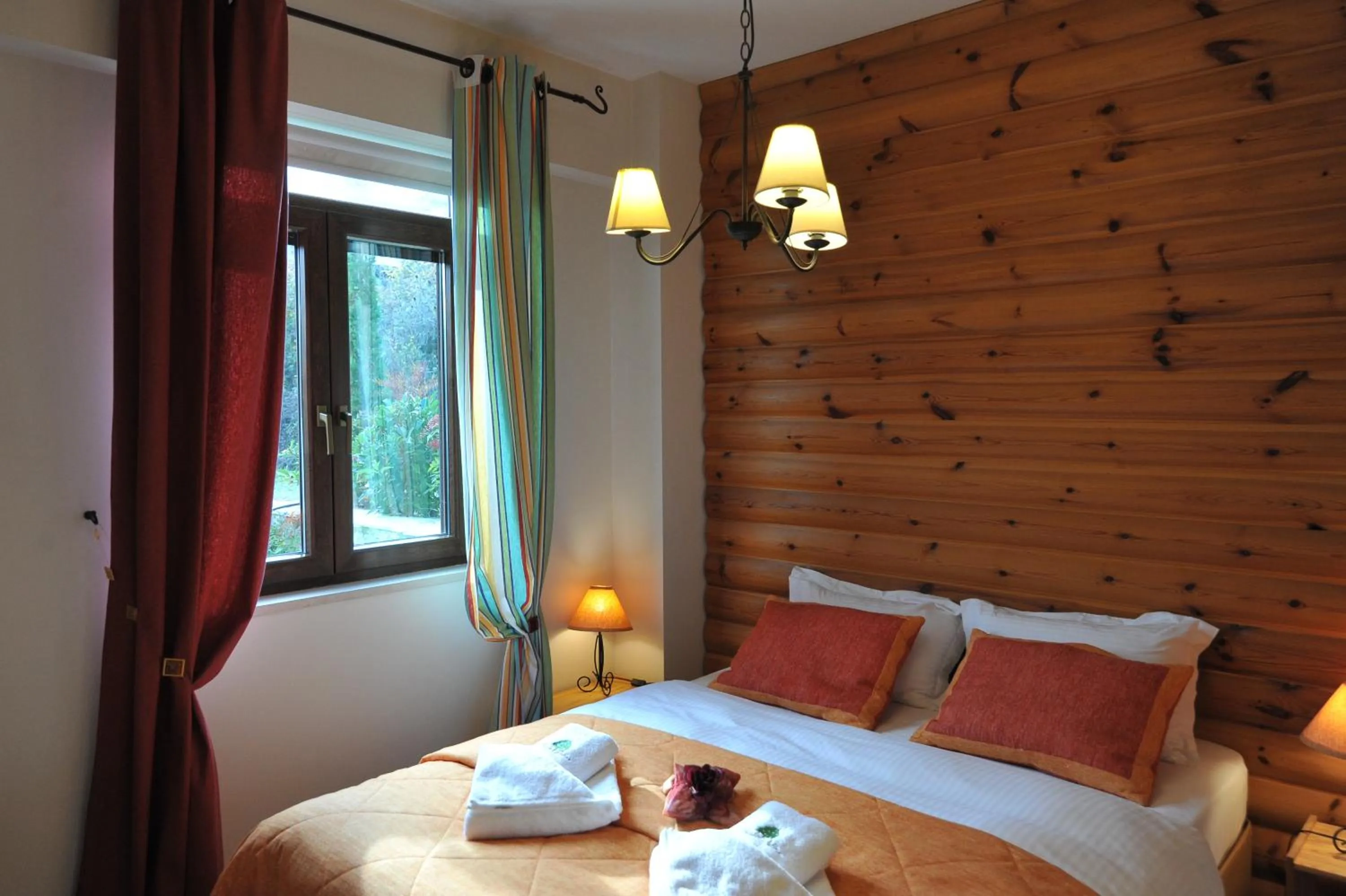 Shower in Vaela Hotel Cultural Resort