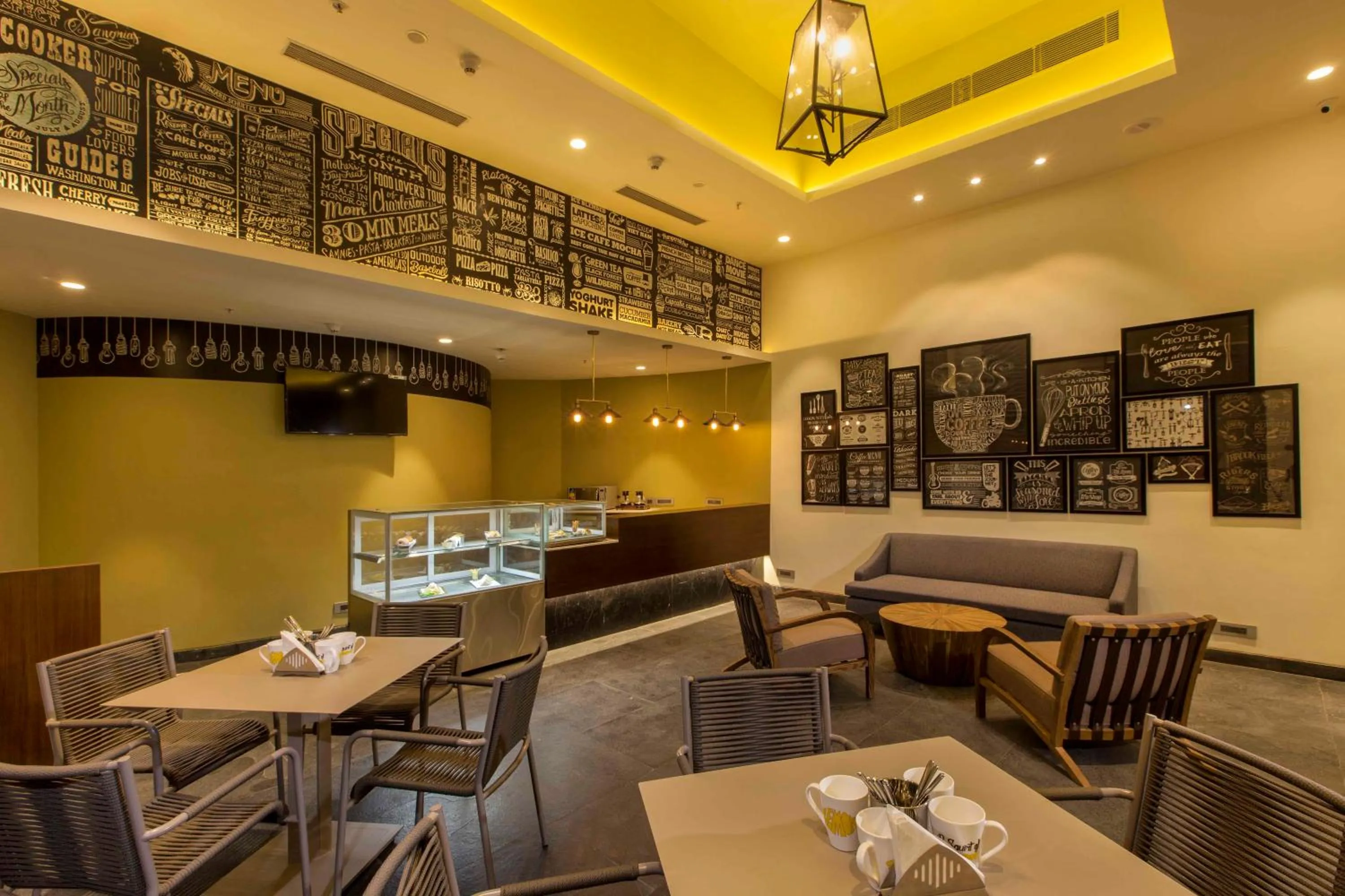 Restaurant/places to eat in Lemon Tree Premier, Corbett