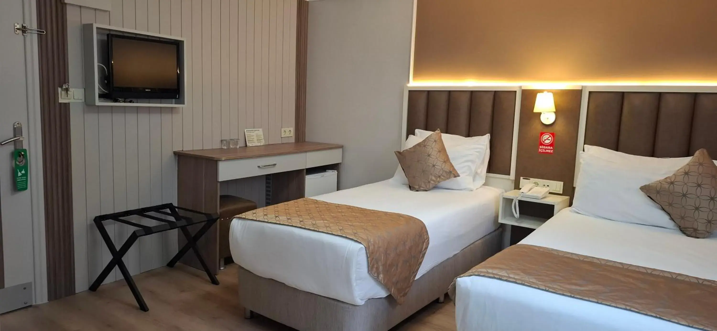 Photo of the whole room, Bed in Hotel Süreyya Photo of the whole room, Bed in Hotel Süreyya