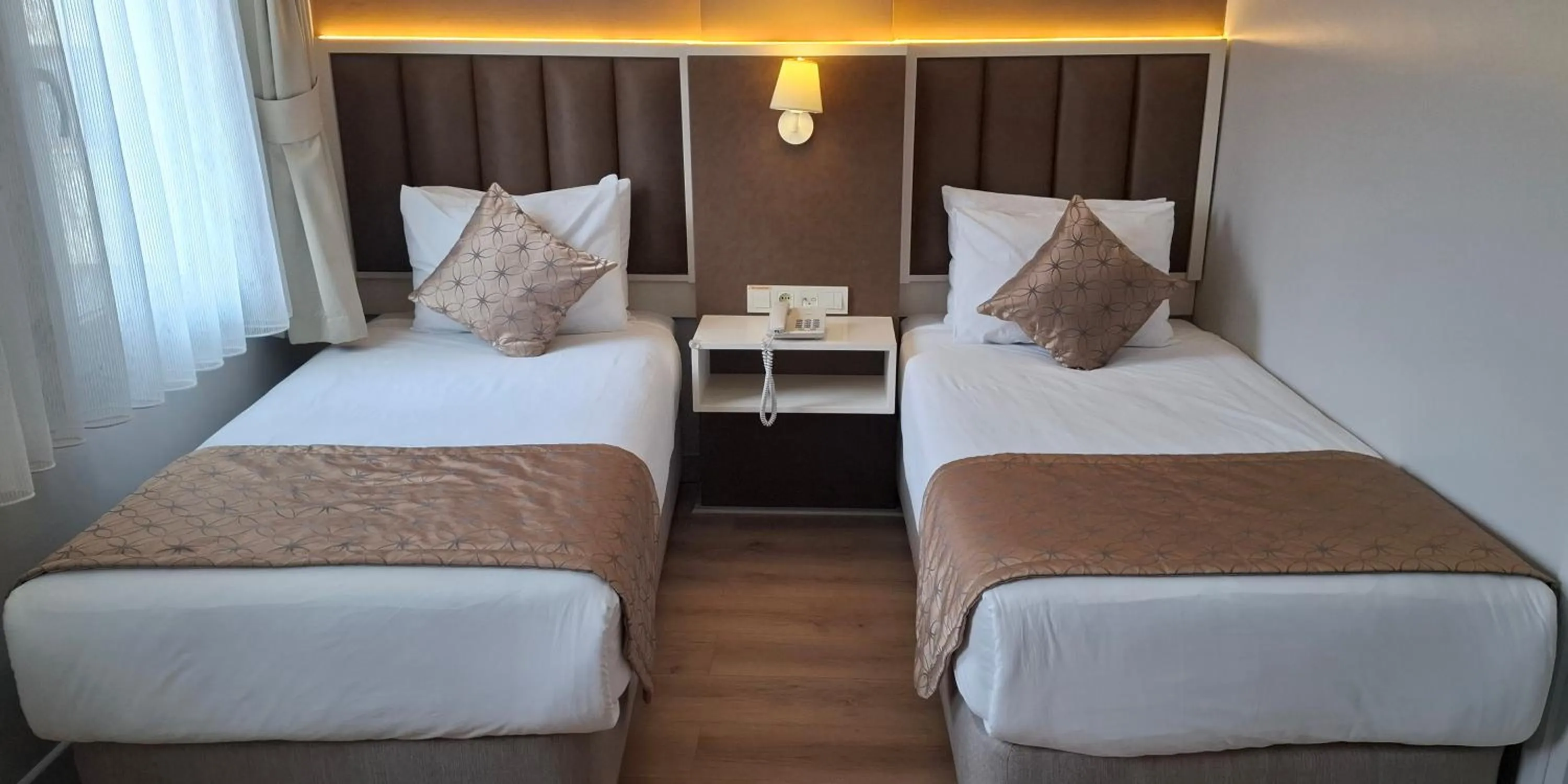 Bedroom, Bed in Hotel Süreyya