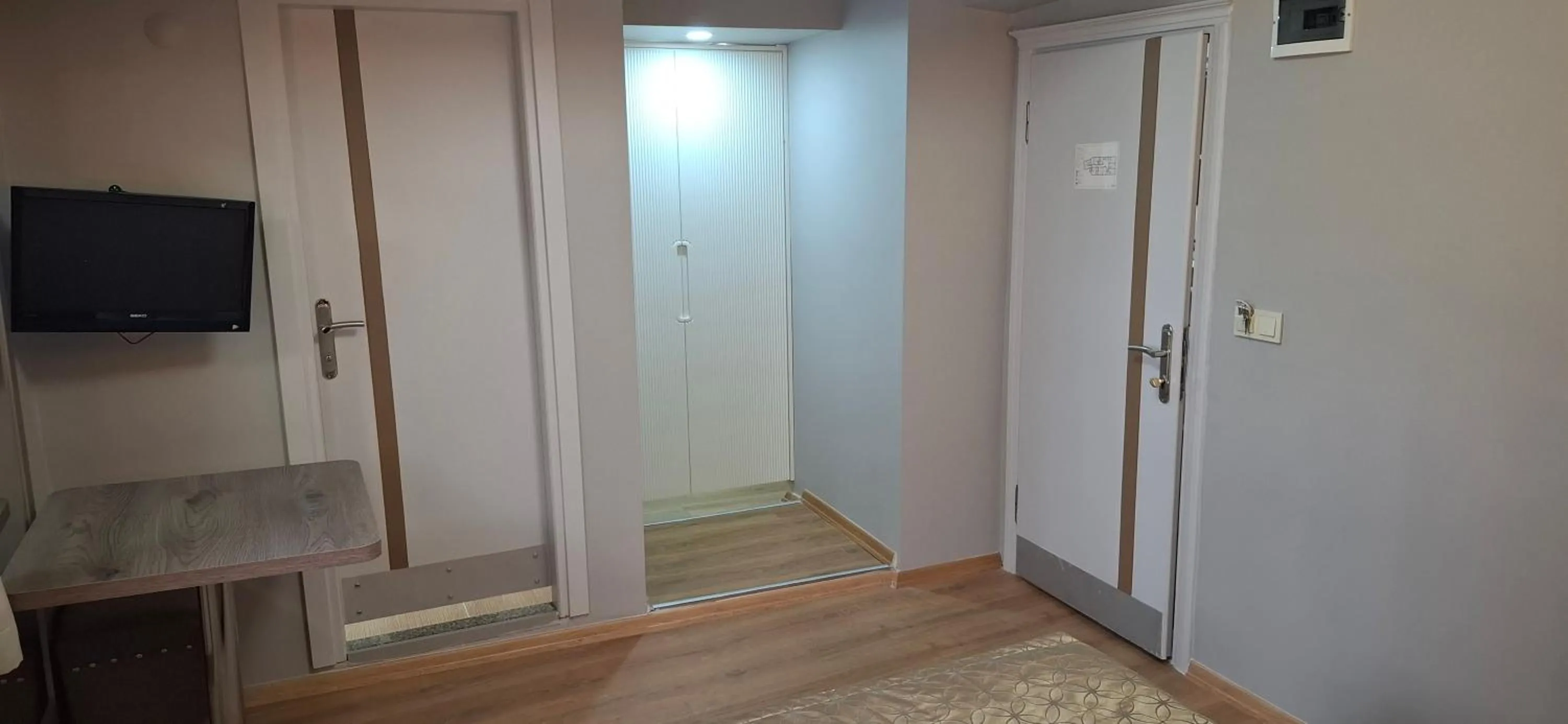 TV and multimedia in Hotel Süreyya