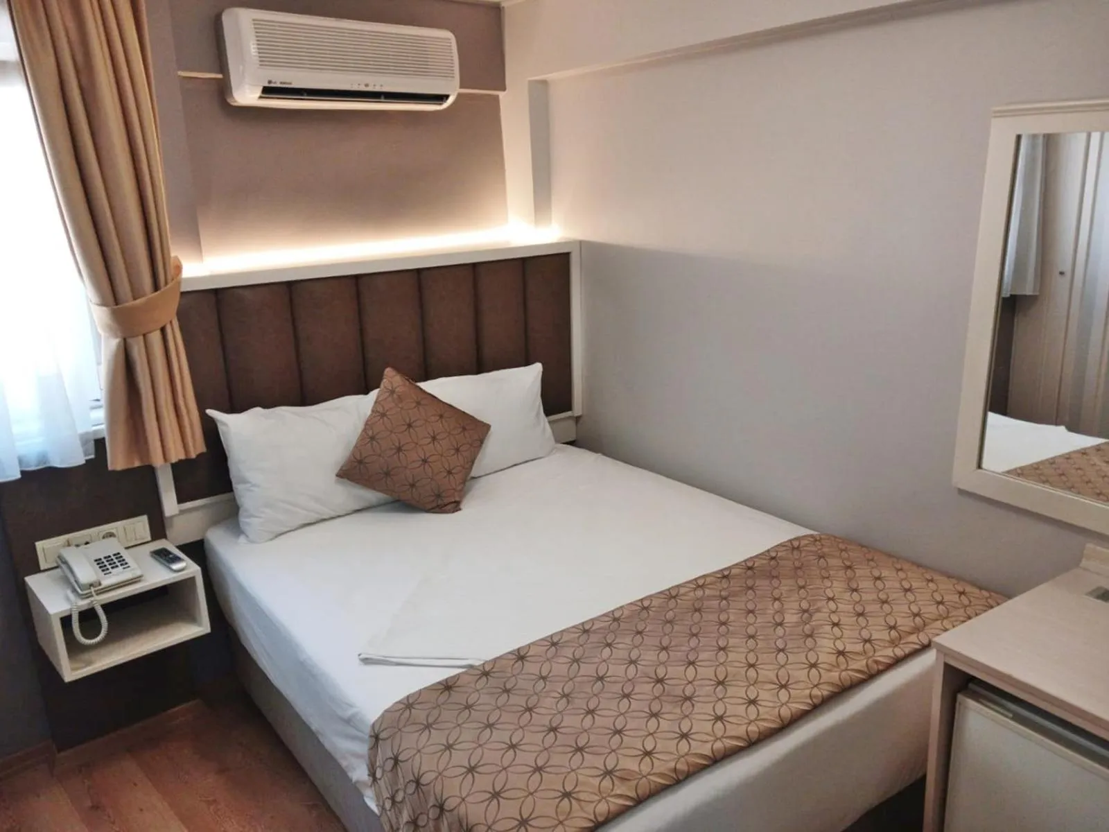 Bed in Hotel Süreyya