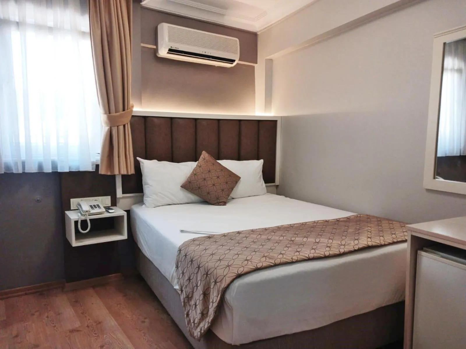 Bed in Hotel Süreyya