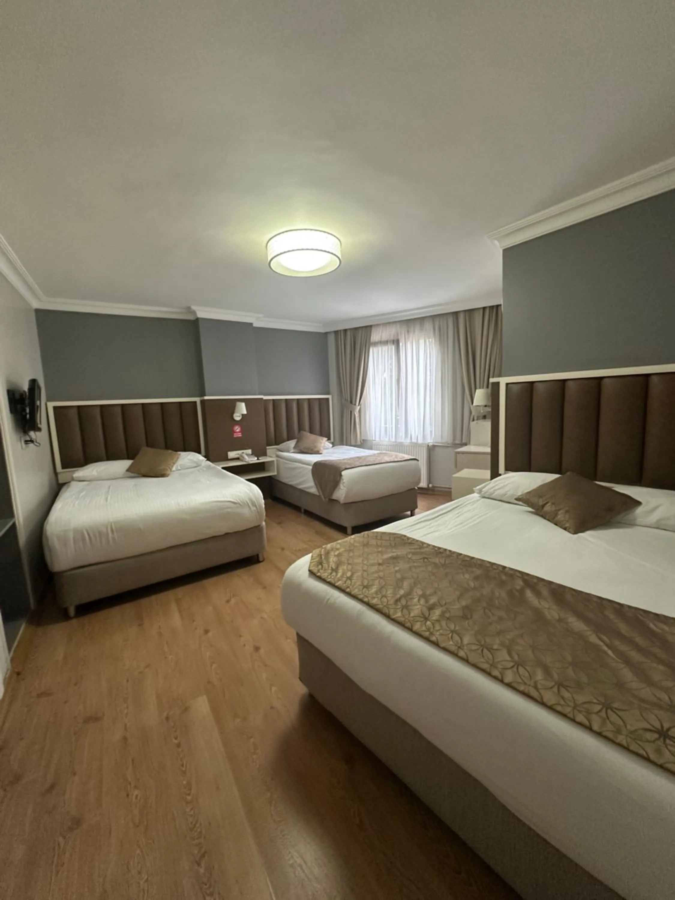 Photo of the whole room, Bed in Hotel Süreyya