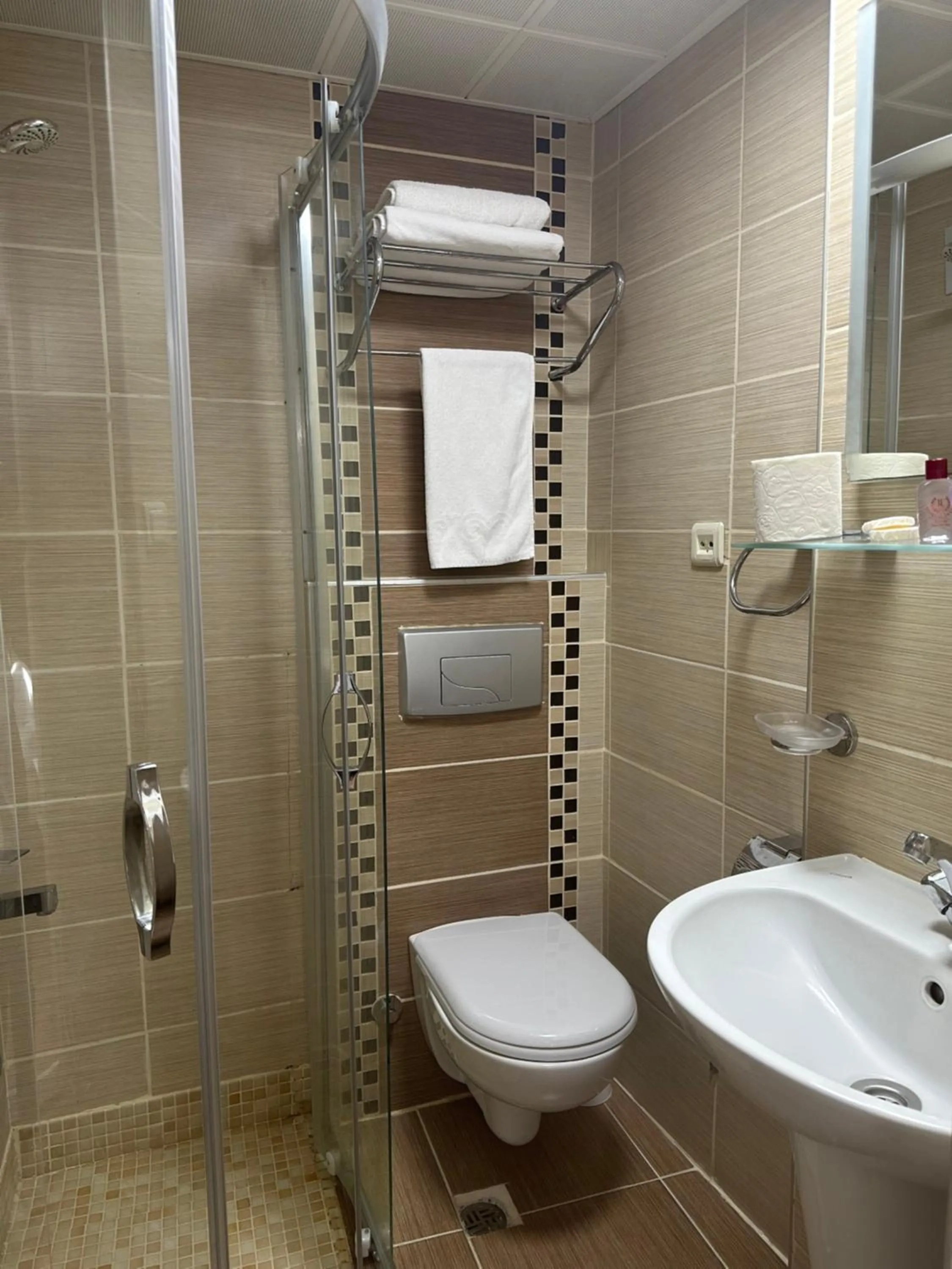 Bathroom in Hotel Süreyya