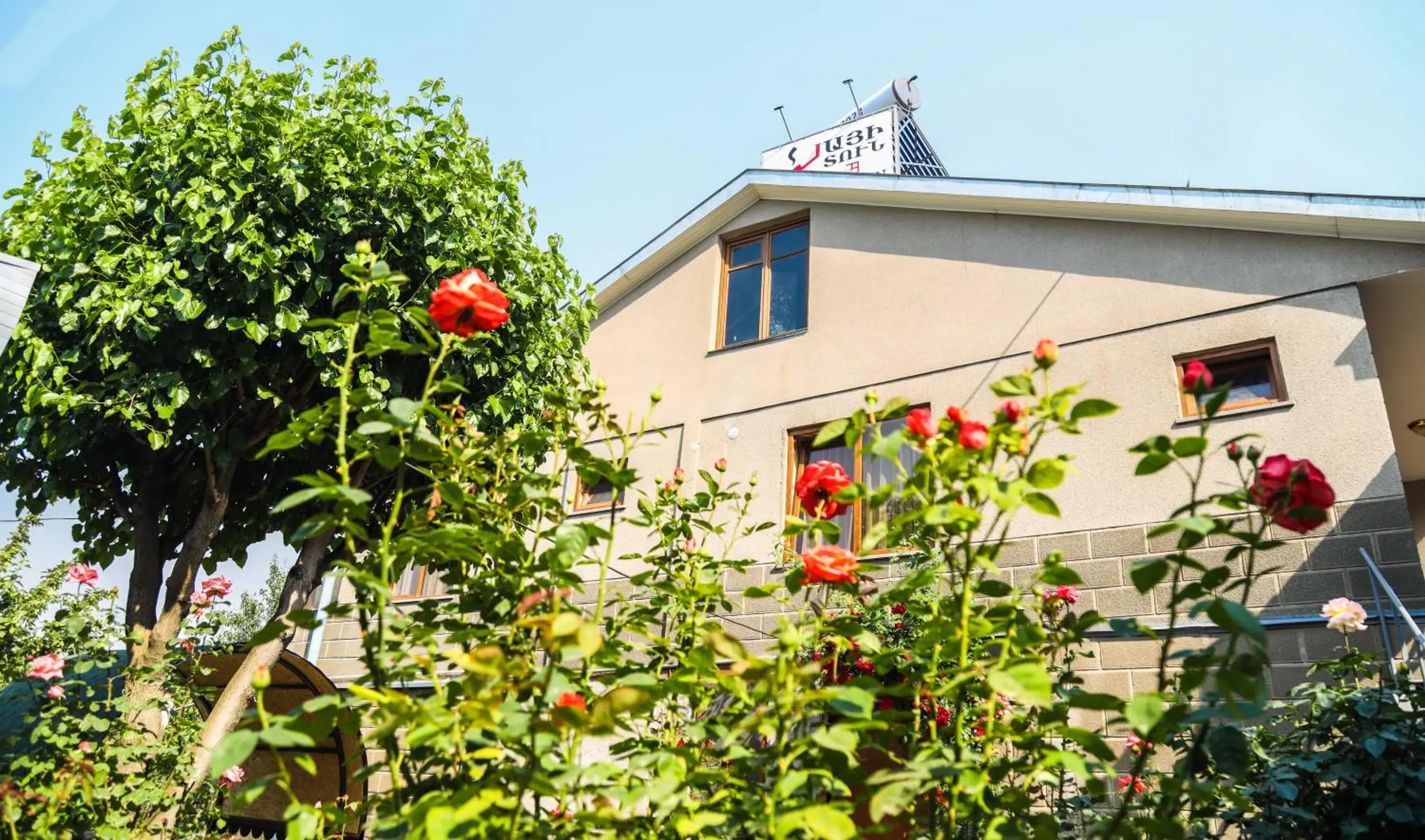 Four-Bedroom House in Hayi Tun Guest House Four-Bedroom House in Hayi Tun Guest House