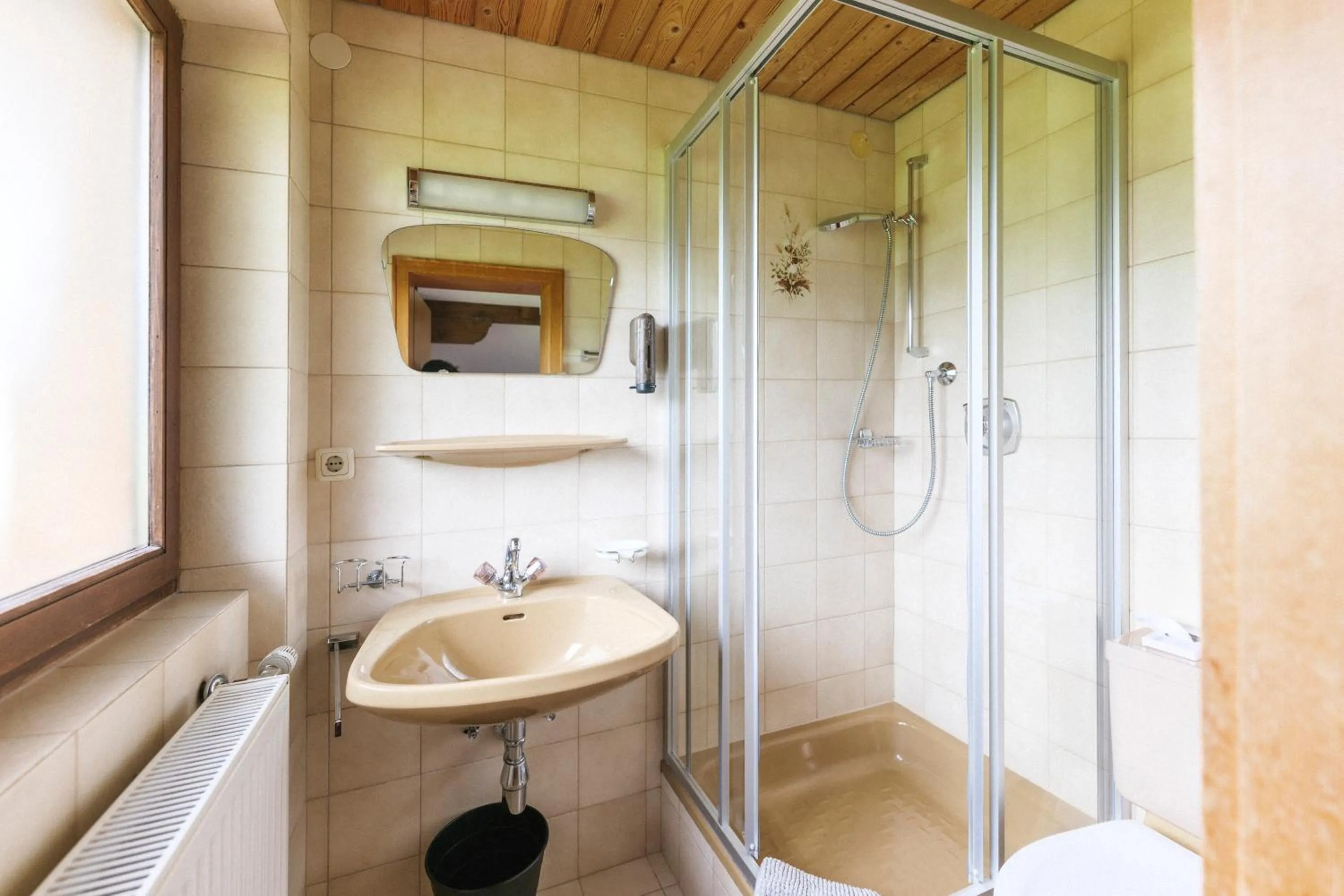 Bathroom in Mellow Mountain Hostel