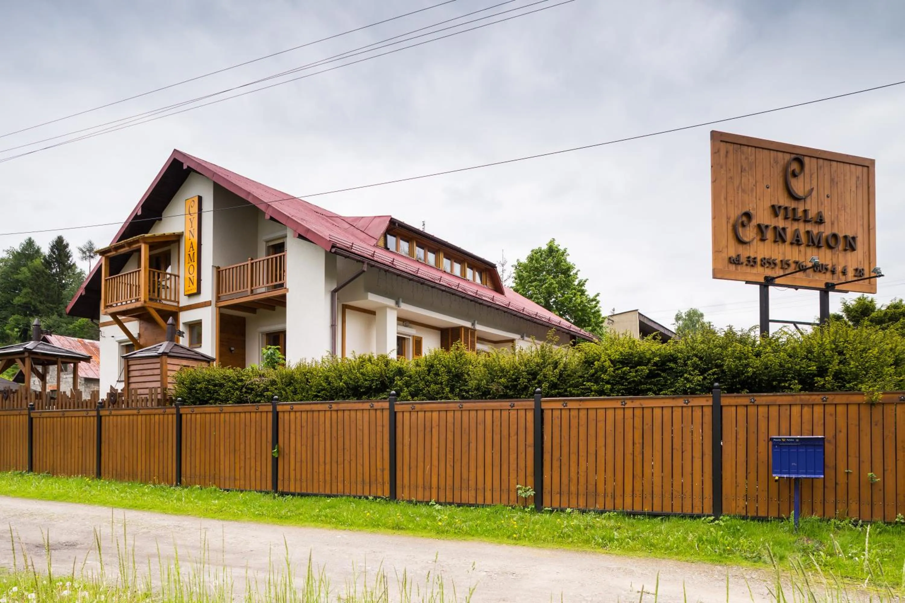 Property building in Villa Cynamon Jacuzzi & Sauna