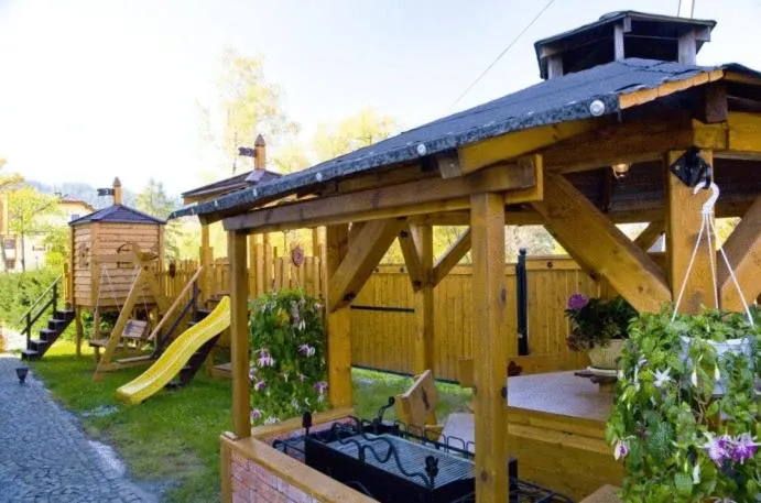 BBQ facilities in Villa Cynamon Jacuzzi & Sauna