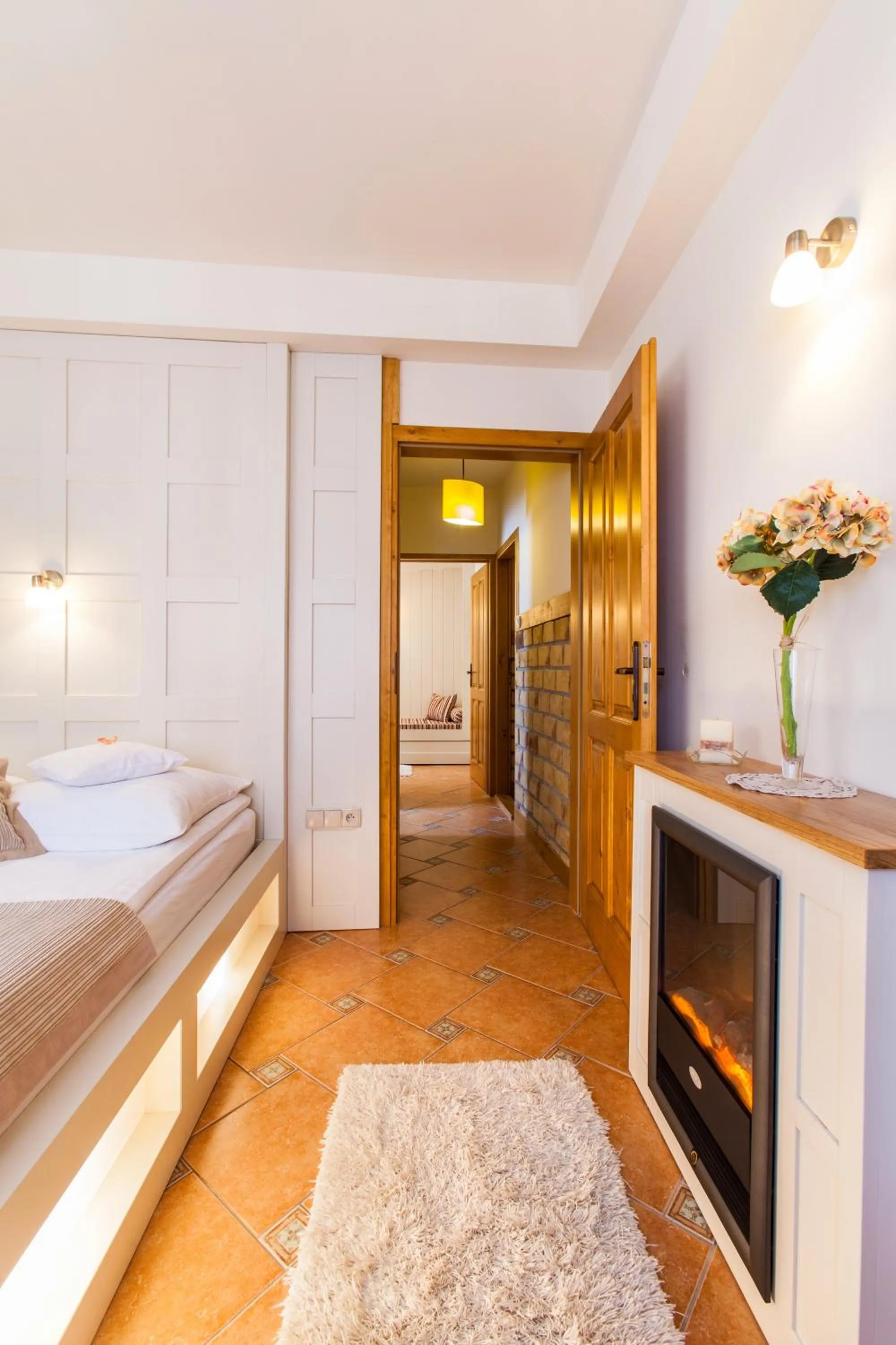 Bed in Villa Cynamon Jacuzzi & Sauna