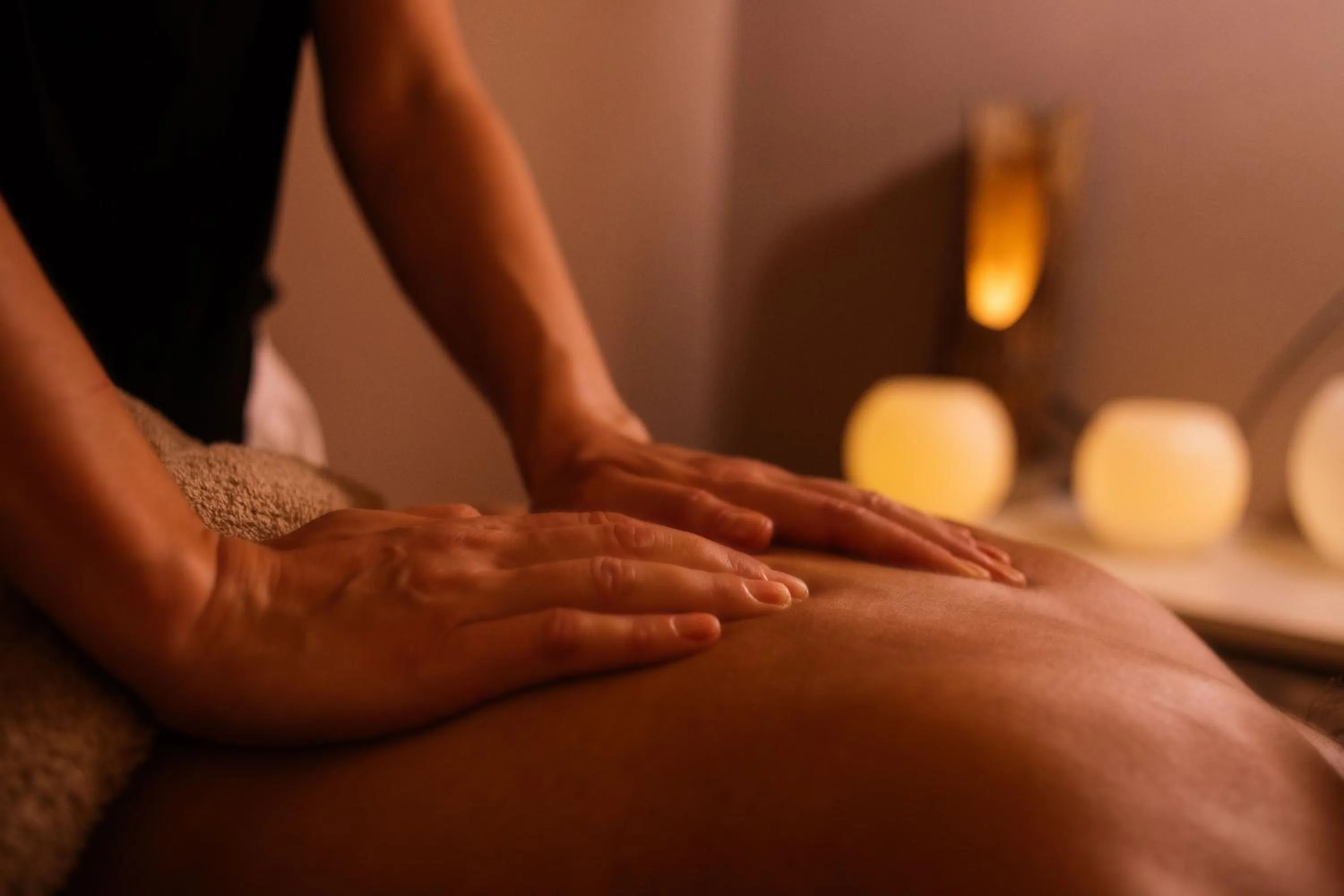Massage in Belvedere Luxury Apartments & Spa