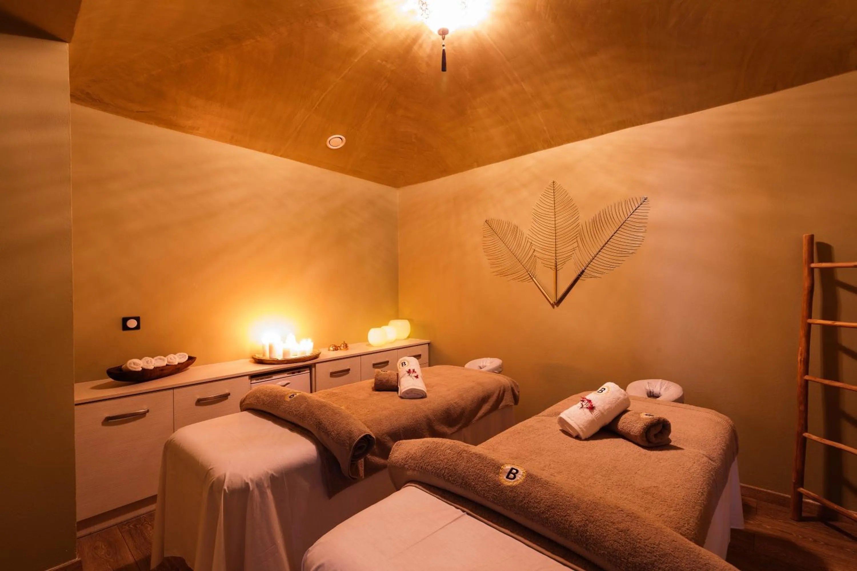 Massage in Belvedere Luxury Apartments & Spa