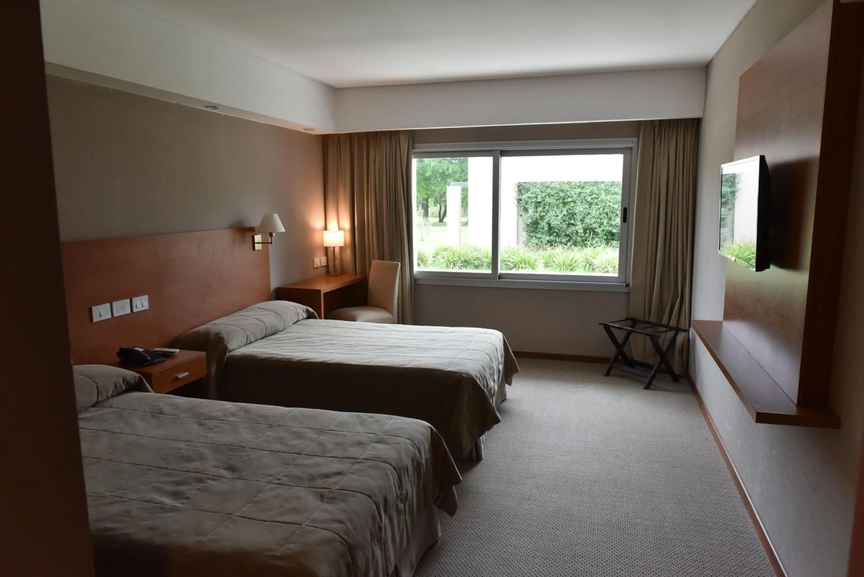 Bed in Howard Johnson San Francisco