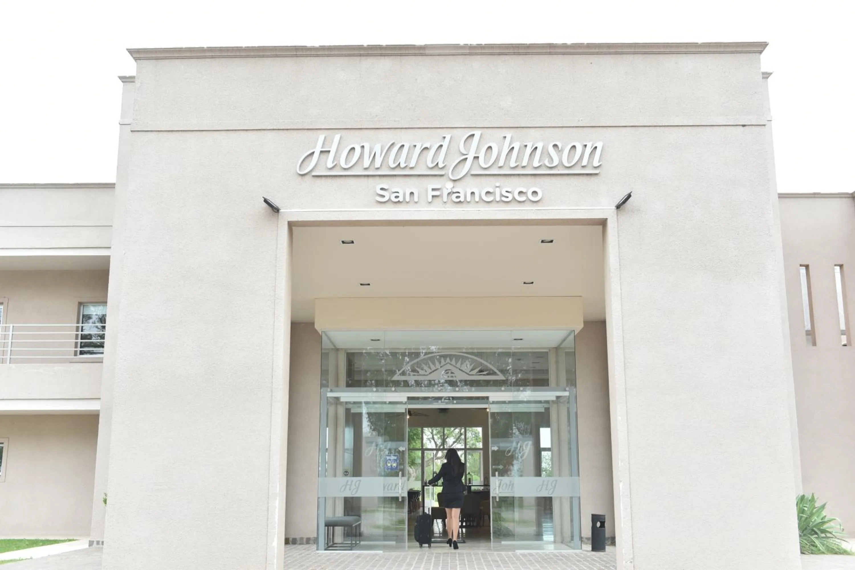 Facade/entrance in Howard Johnson San Francisco