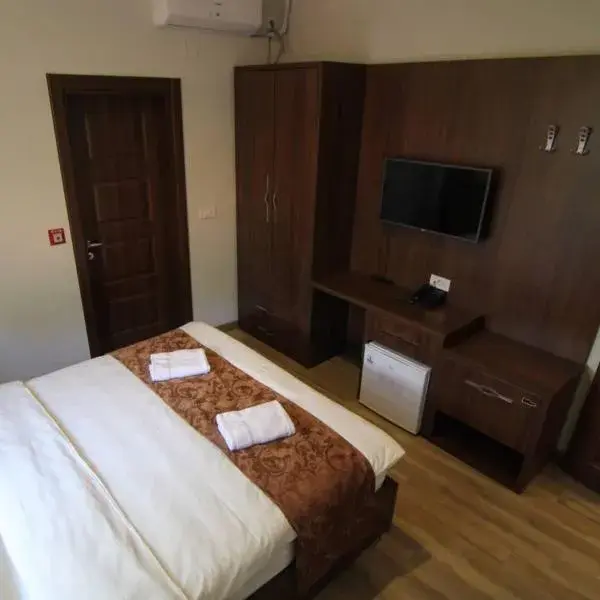 Double or Twin Room - single occupancy in AEN Hotel-Old City Double or Twin Room - single occupancy in AEN Hotel-Old City