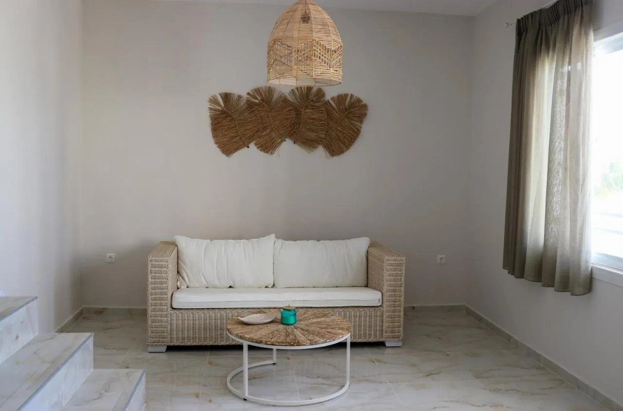 Grand Bleu Apartments & Villas