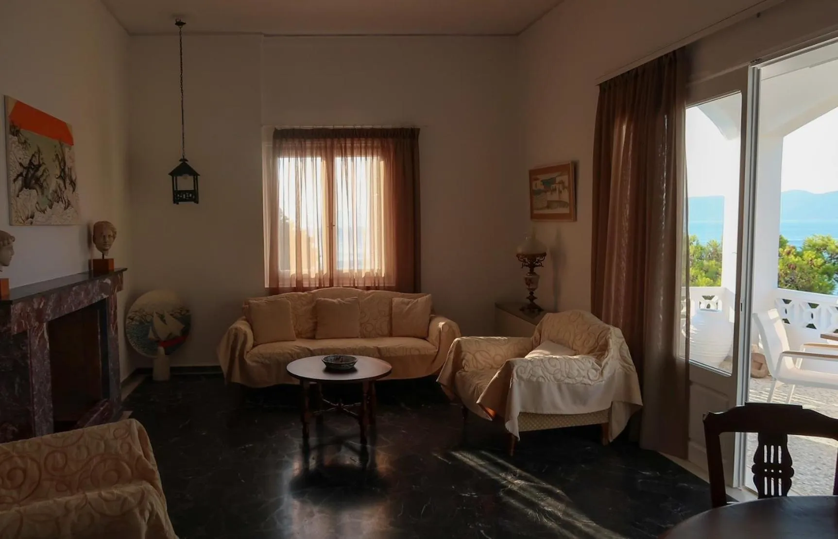 Grand Bleu Apartments & Villas