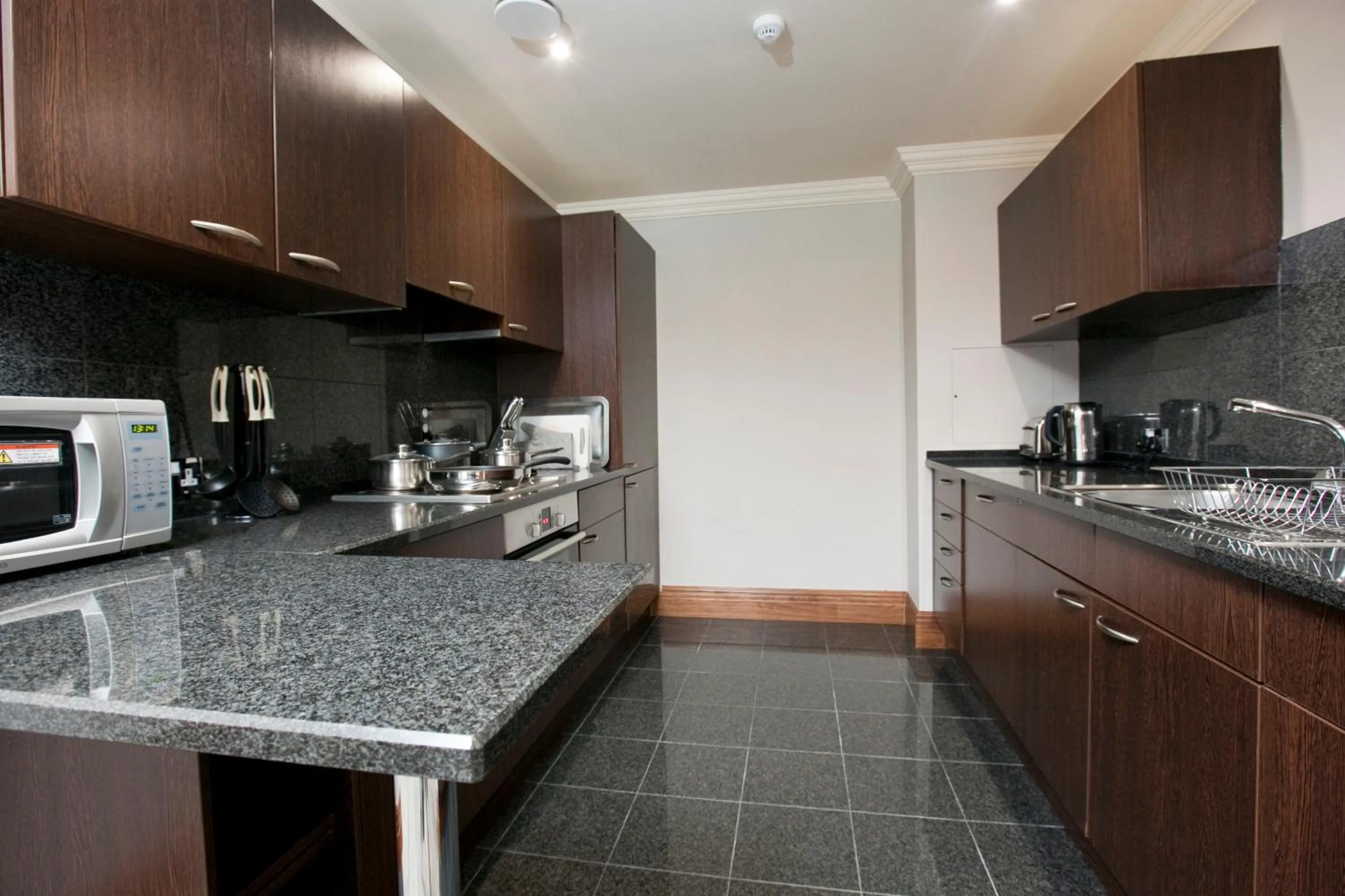 Coffee/tea facilities in Sanctum Maida Vale