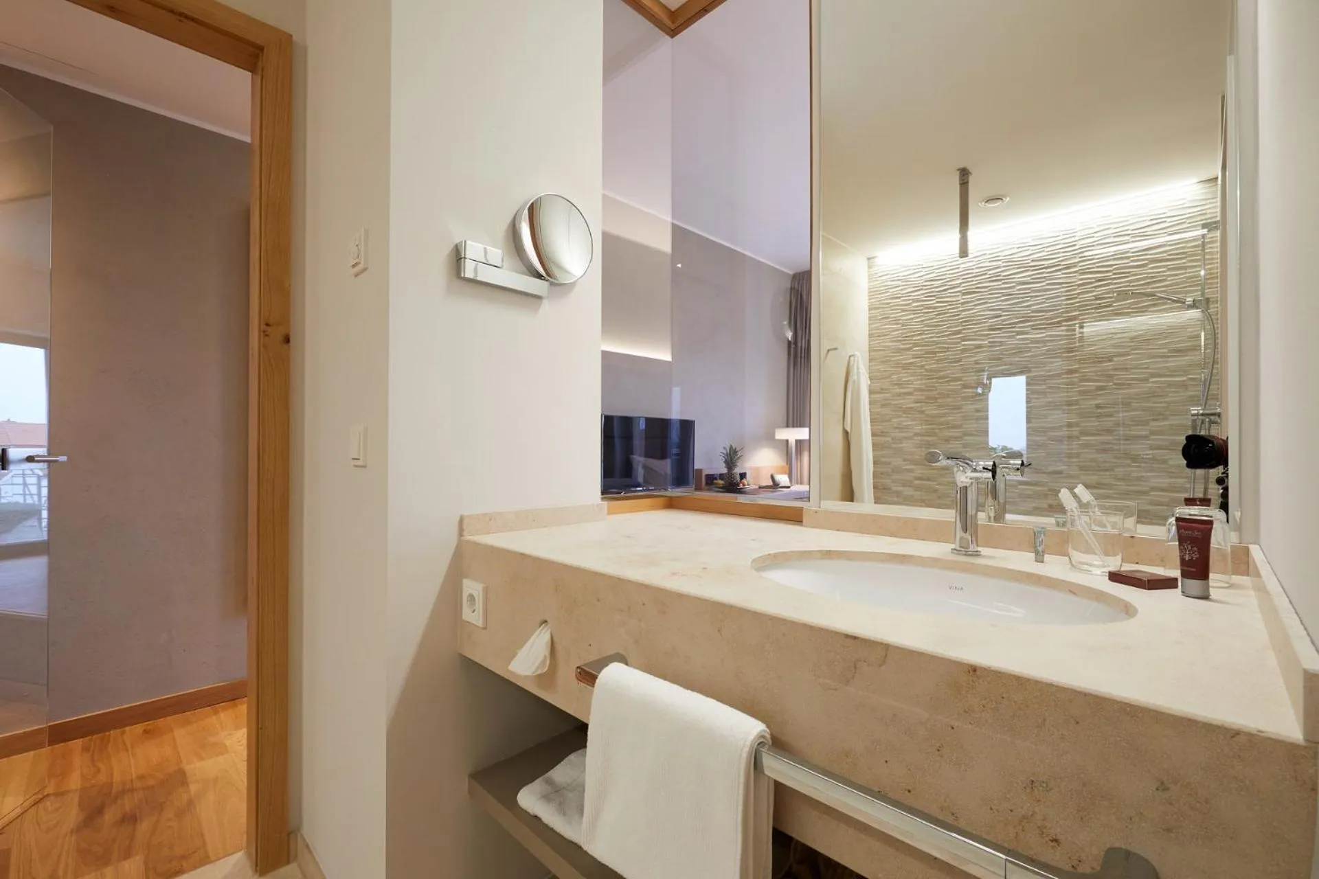 Toilet in Hotel Rittergut Stoermede