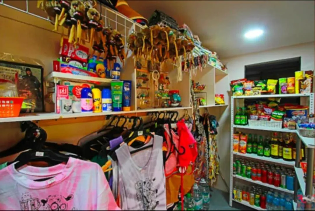 On-site shops in Adriana's Place Tropical Guesthouse