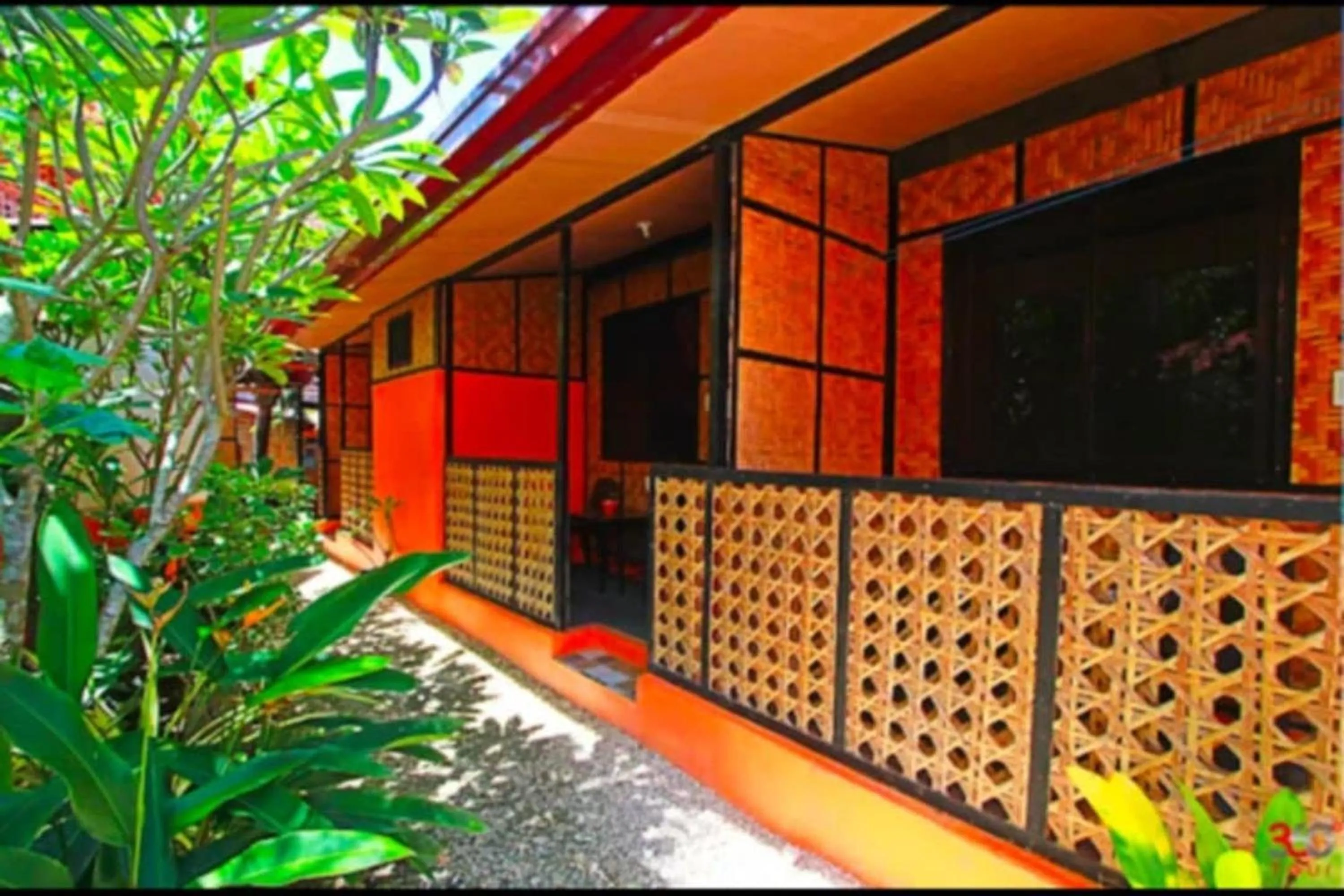 Property building in ADRIANA's PLACE TROPICAL GUESTHOUSE