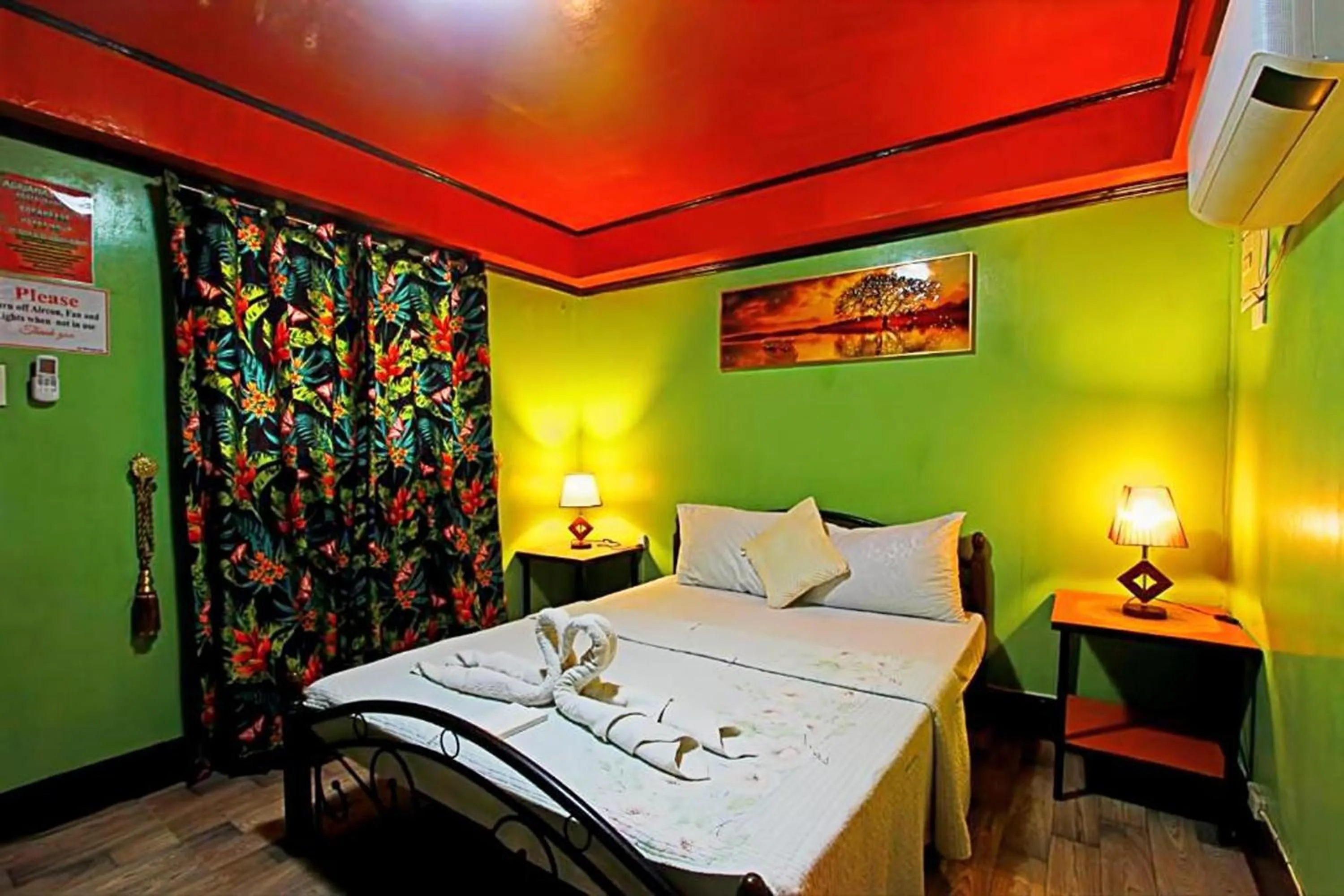 Photo of the whole room, Bed in ADRIANA's PLACE TROPICAL GUESTHOUSE