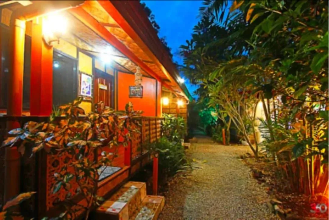 Adriana's Place Tropical Guesthouse