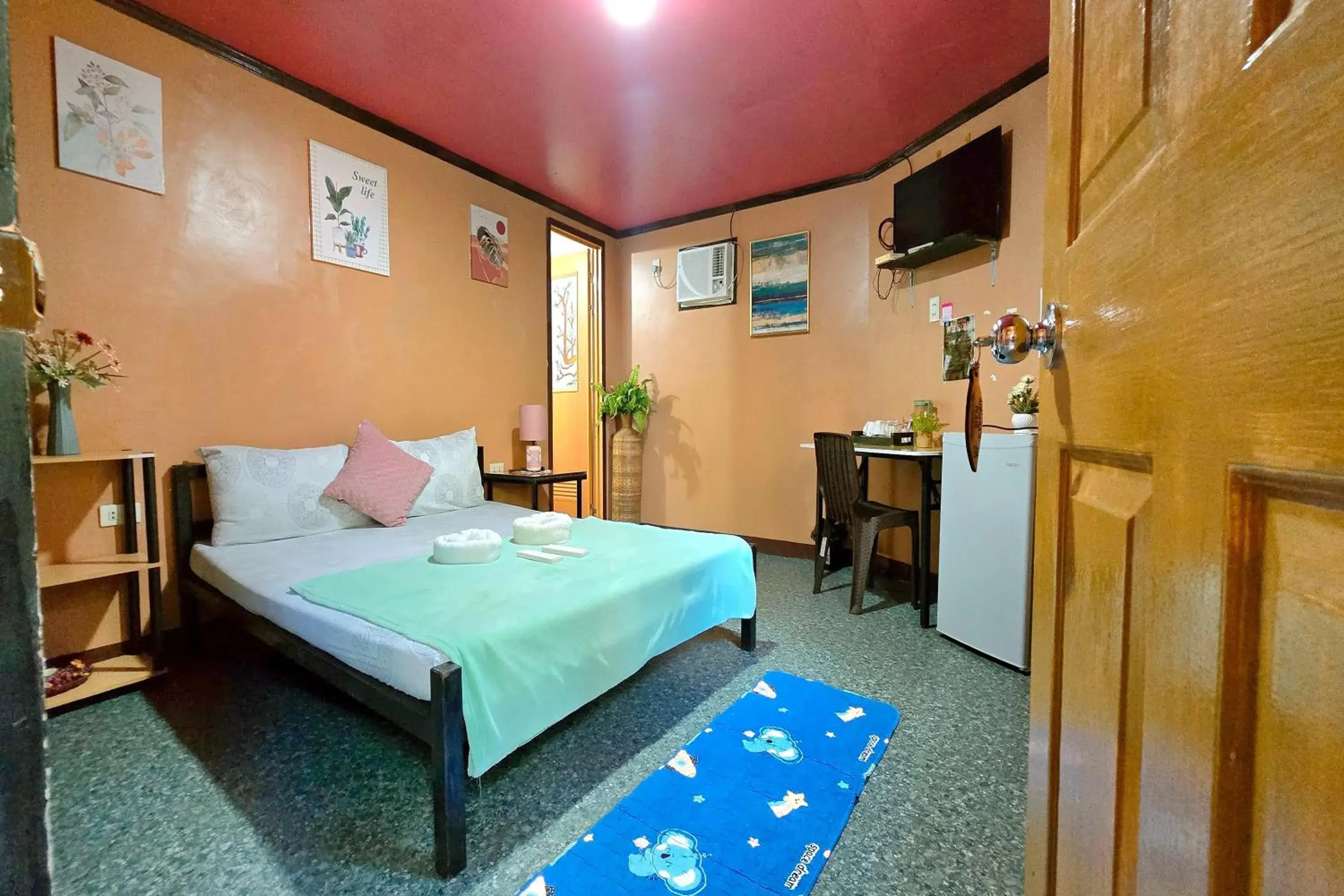 Family Room with Private Bathroom in ADRIANA's PLACE TROPICAL GUESTHOUSE Family Room with Private Bathroom in ADRIANA's PLACE TROPICAL GUESTHOUSE